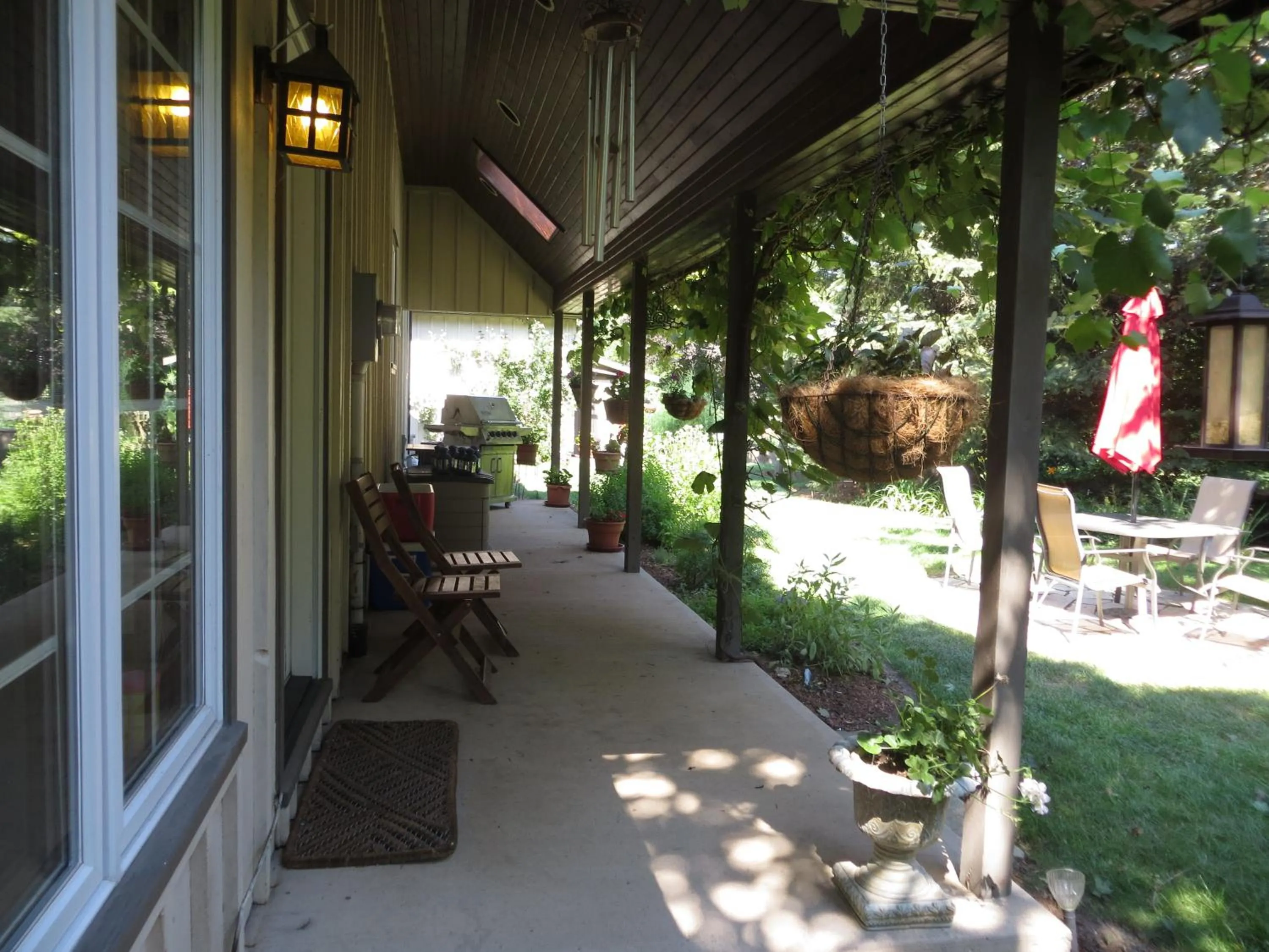 Decorative detail in Cedar Gables Bed & Breakfast