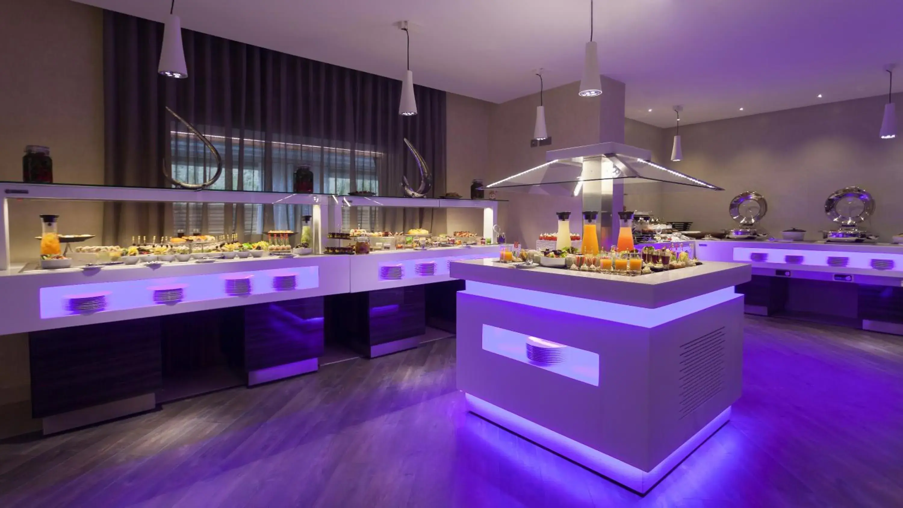 Restaurant/places to eat in ADAM Hotel Suites Restaurant/places to eat in ADAM Hotel Suites