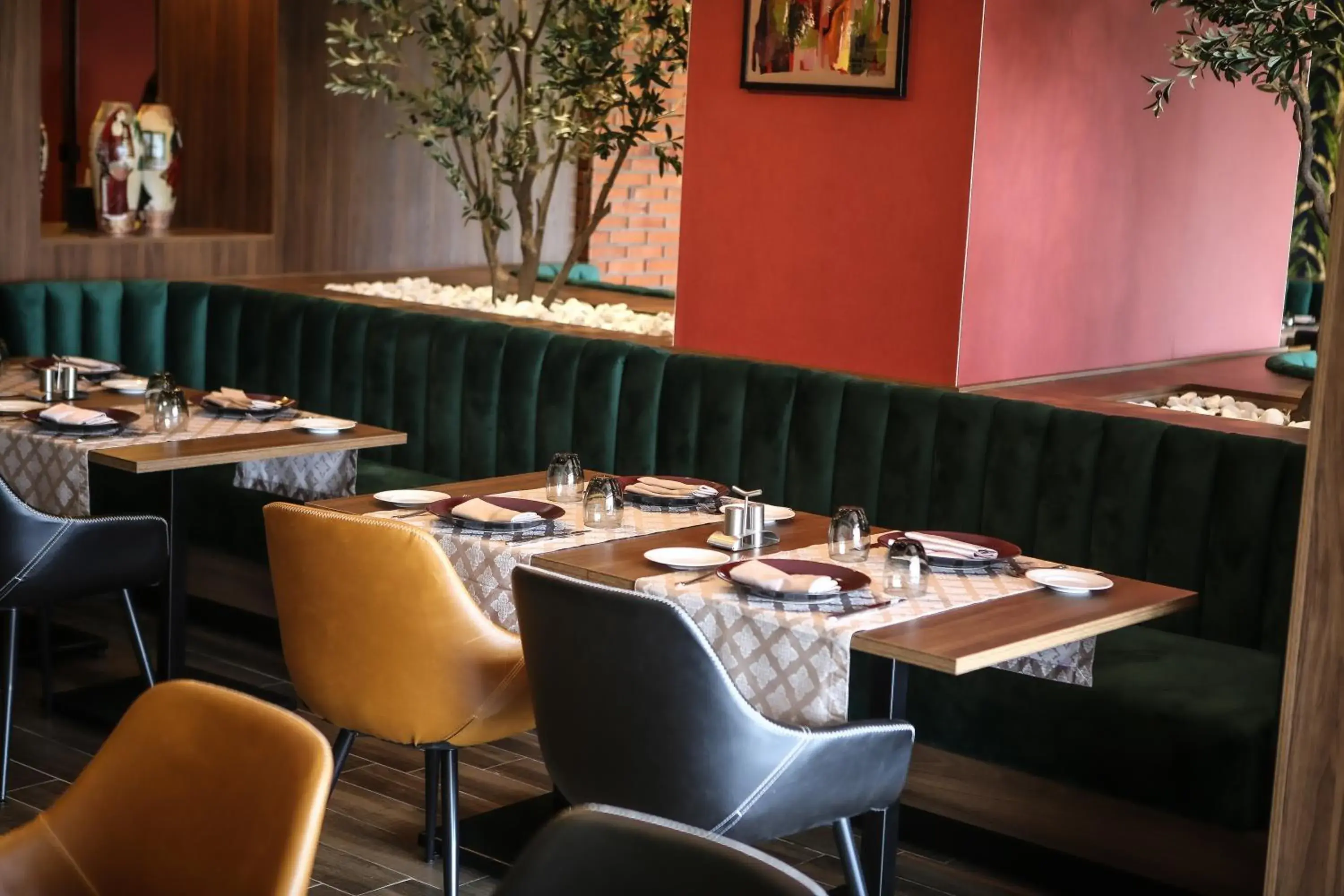 Restaurant/places to eat in ADAM Hotel Suites Restaurant/places to eat in ADAM Hotel Suites