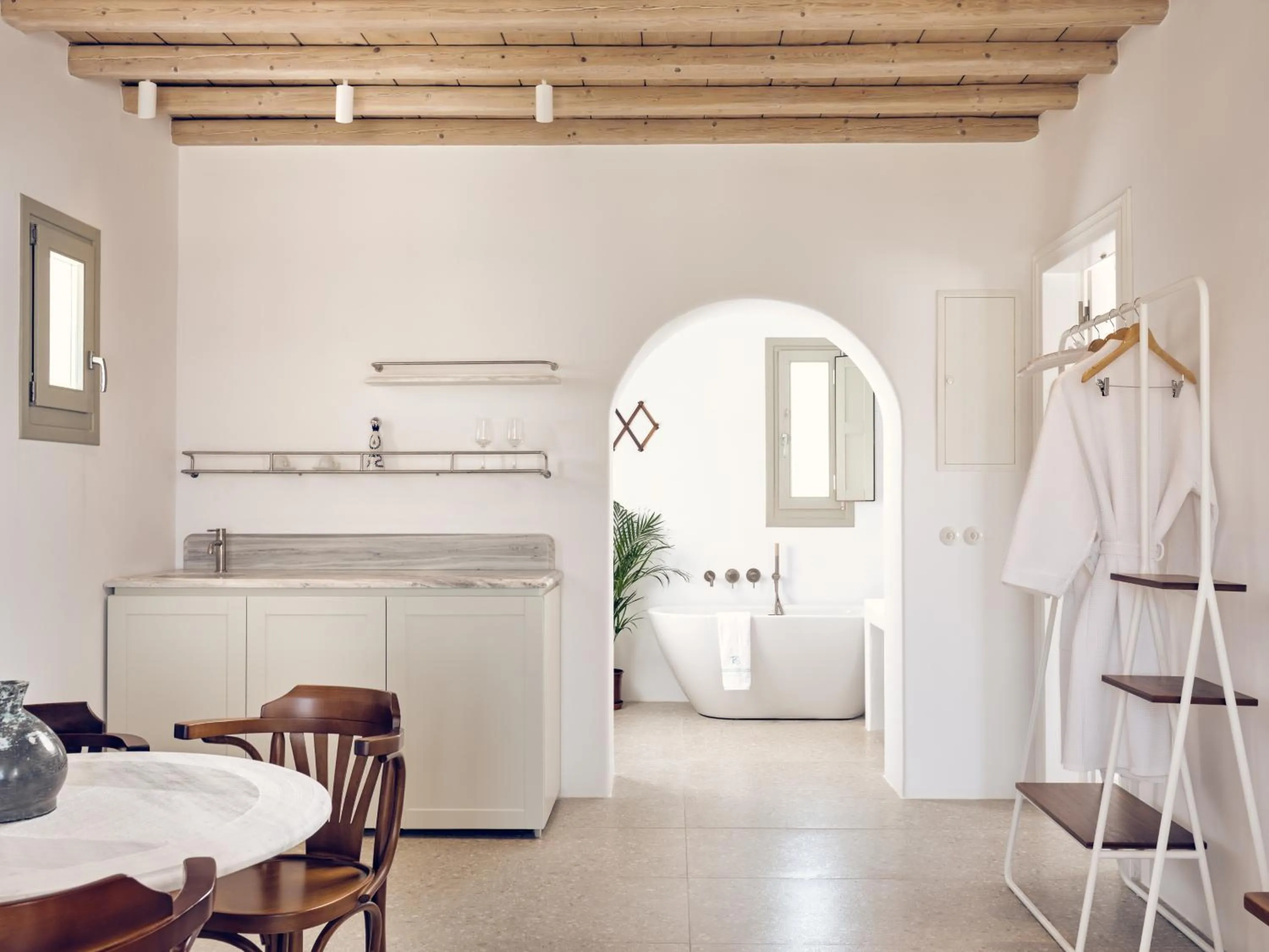 Dining area in Belvedere Mykonos - Hilltop Rooms & Suites - The Leading Hotels of the World