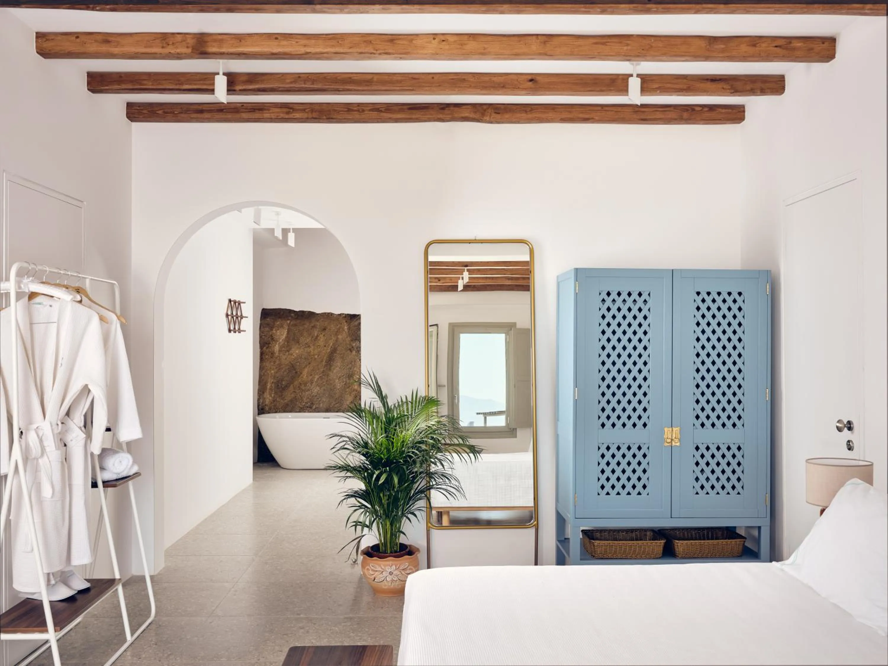 Decorative detail, Bed in Belvedere Mykonos - Hilltop Rooms & Suites - The Leading Hotels of the World