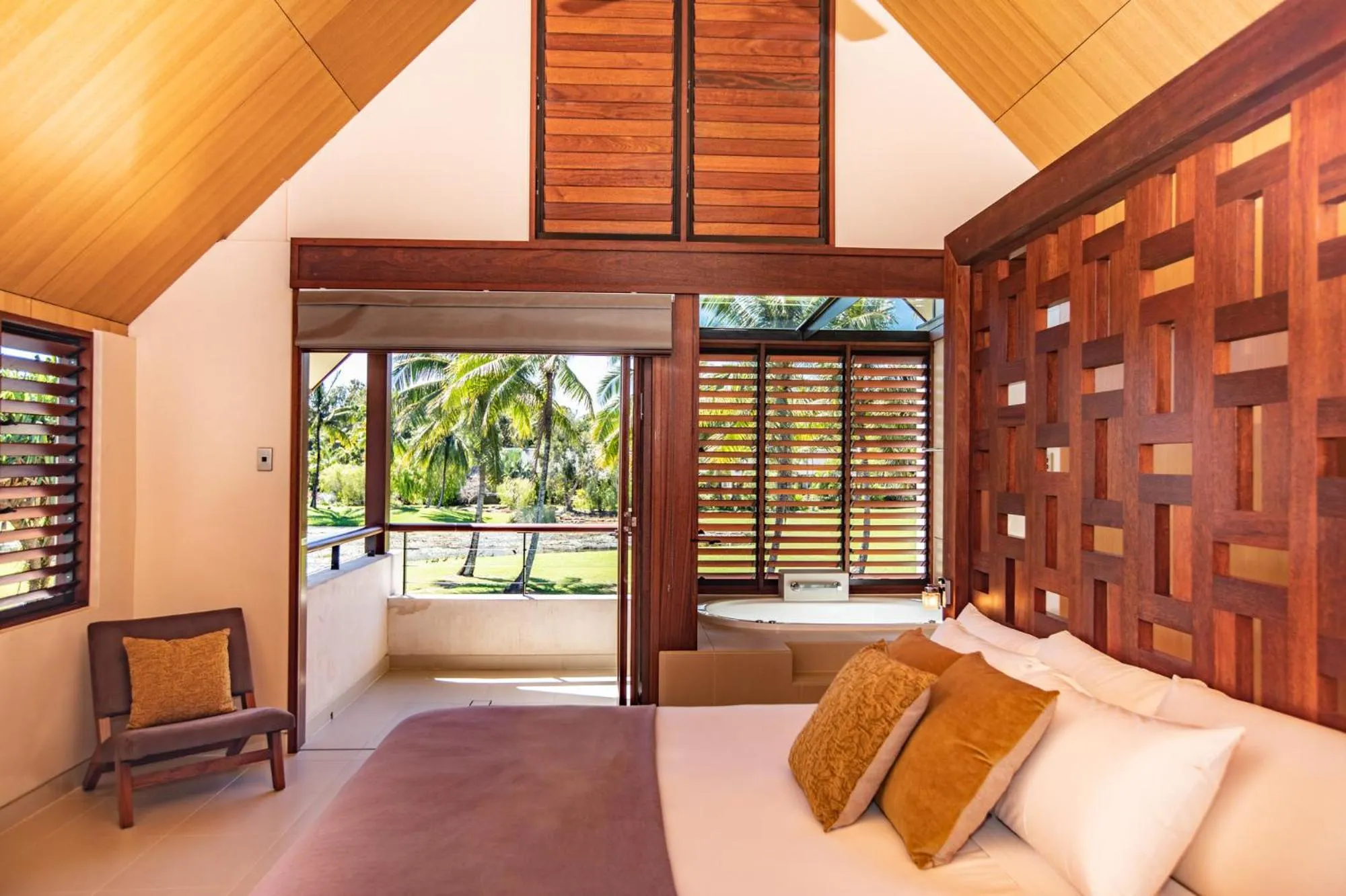 Bedroom, Bed in Niramaya Villas and Spa