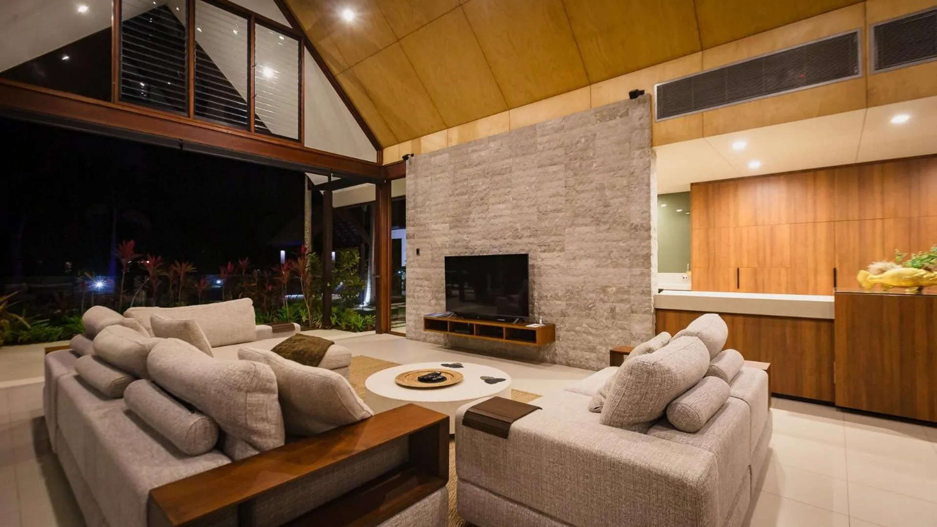 Living room in Niramaya Villas and Spa