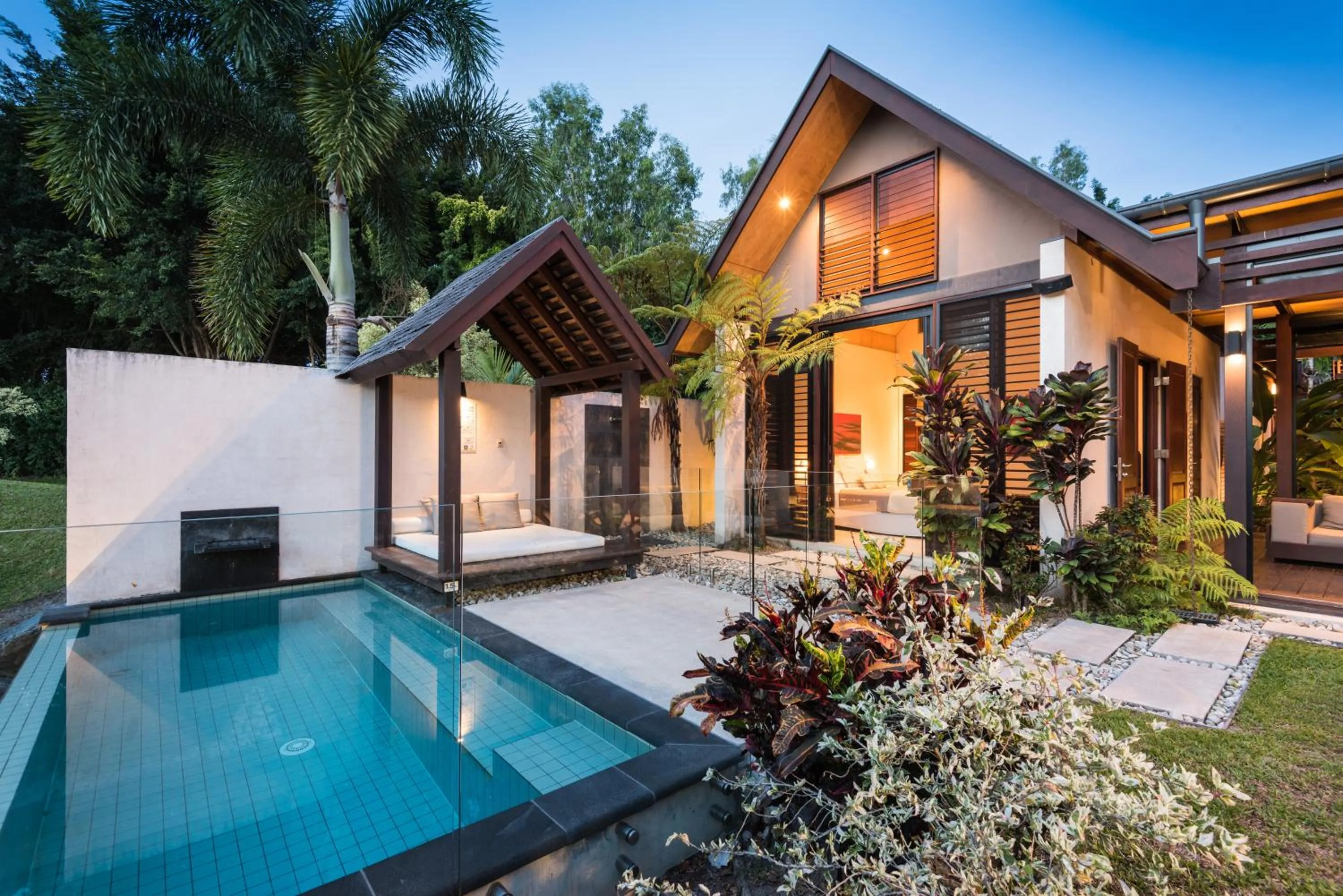 Swimming pool in Niramaya Villas and Spa