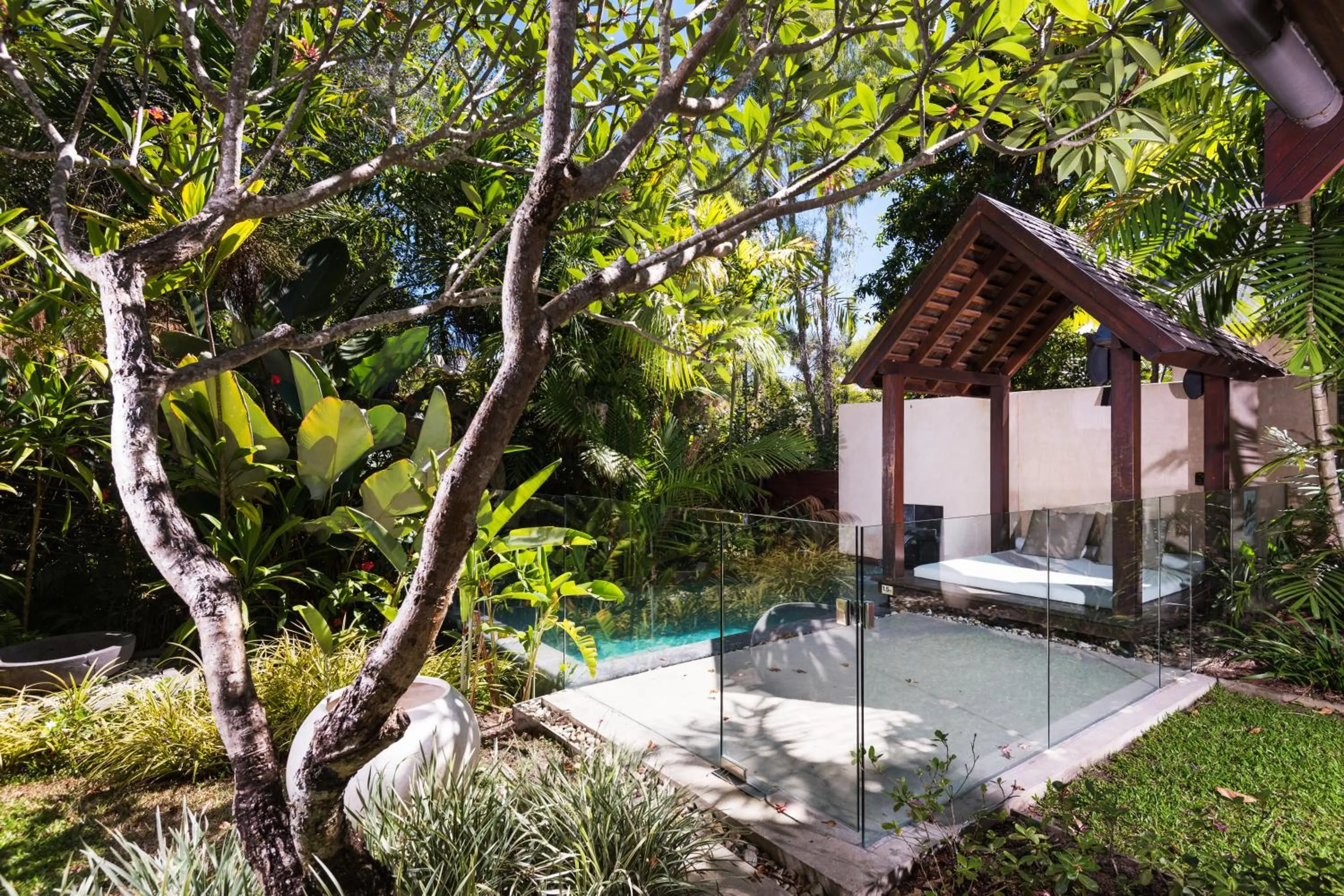 Garden in Niramaya Villas and Spa