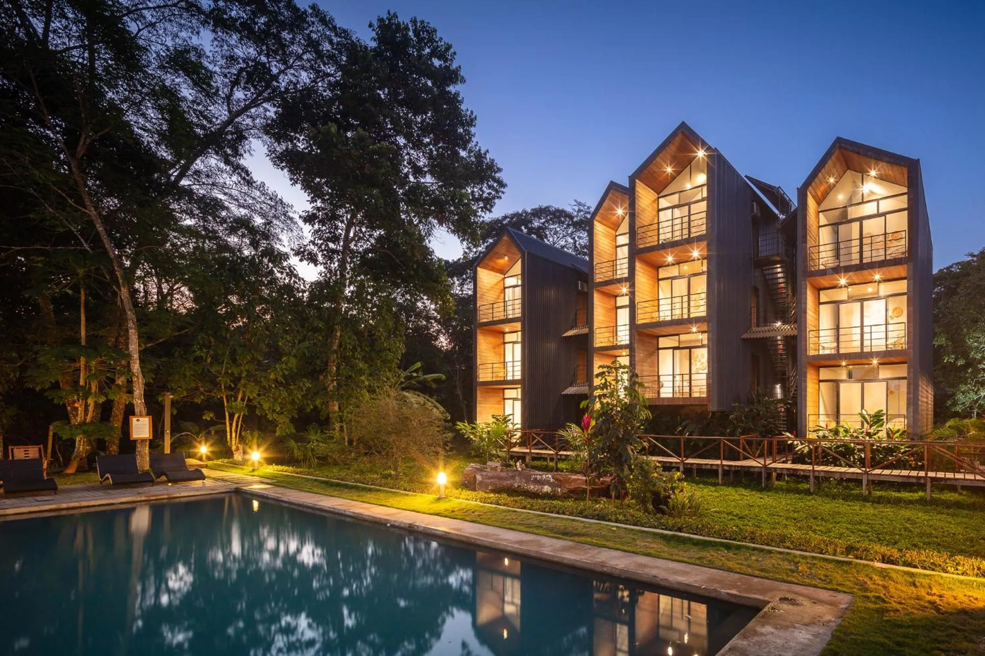 Property building in Enai