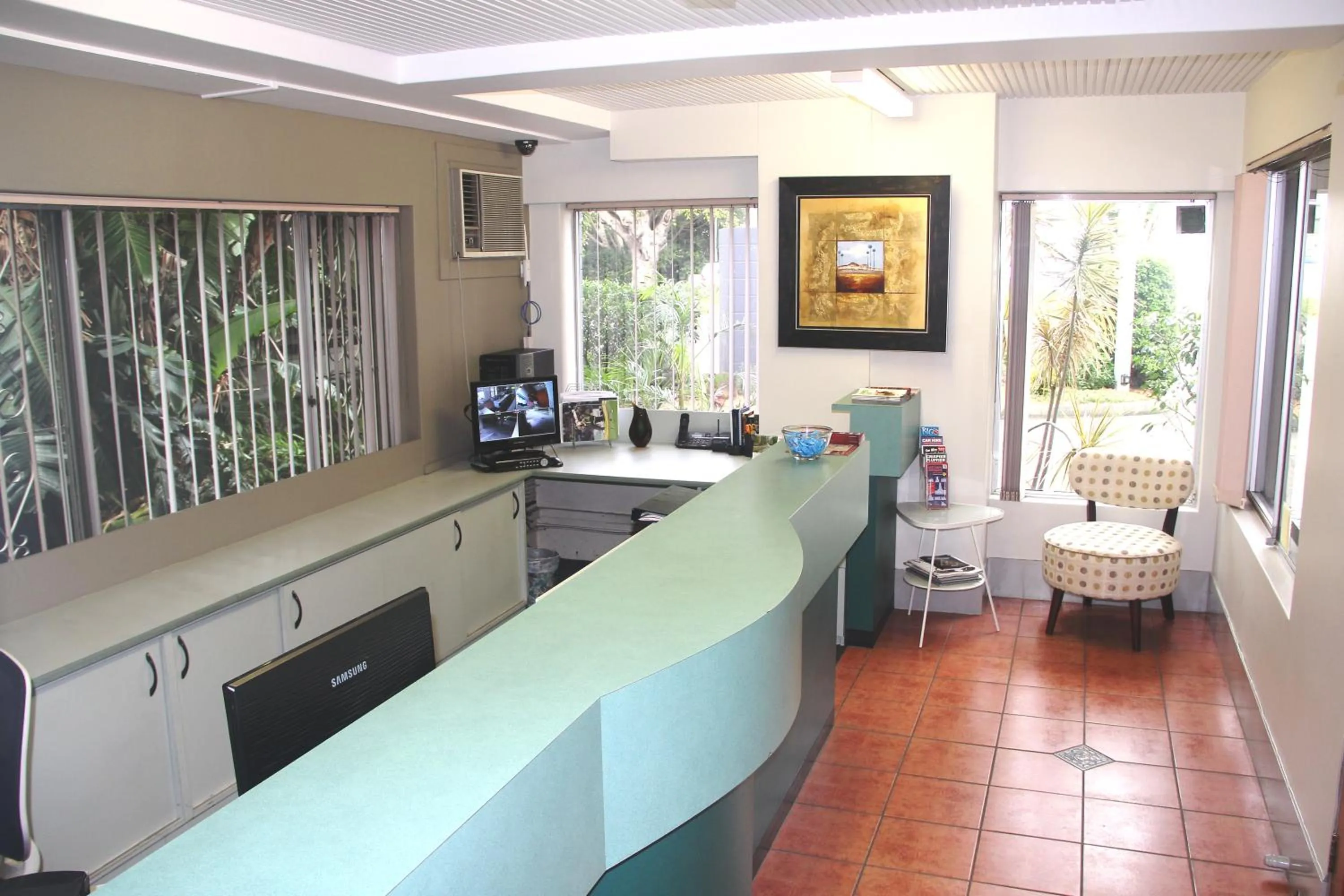 Property building, Kitchen/Kitchenette in Hamilton Motor Inn