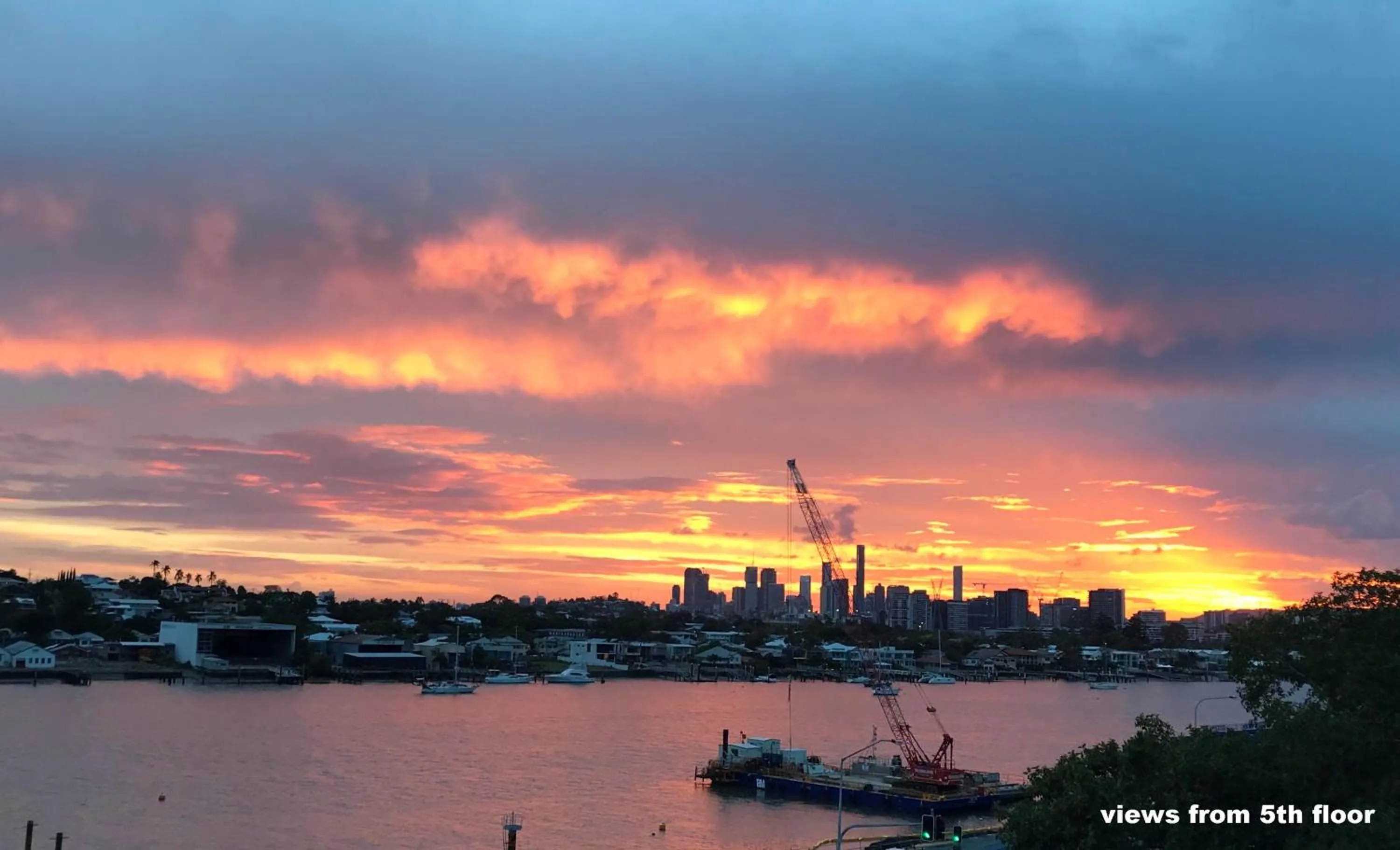 Sunrise in Hamilton Motor Inn