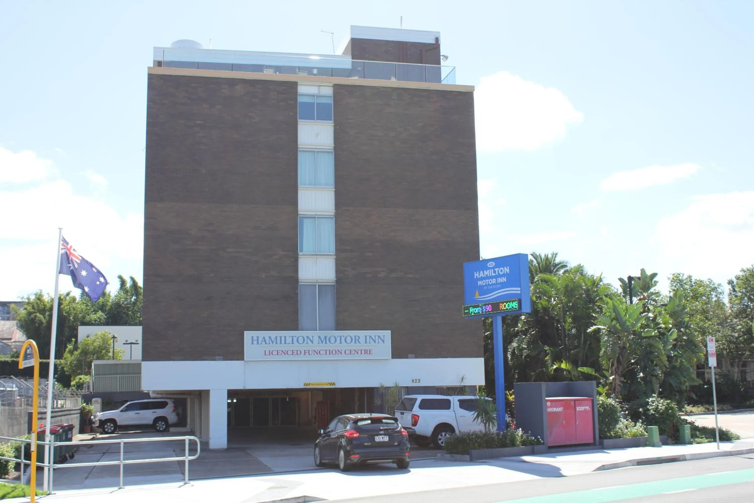 Property Building in Hamilton Motor Inn