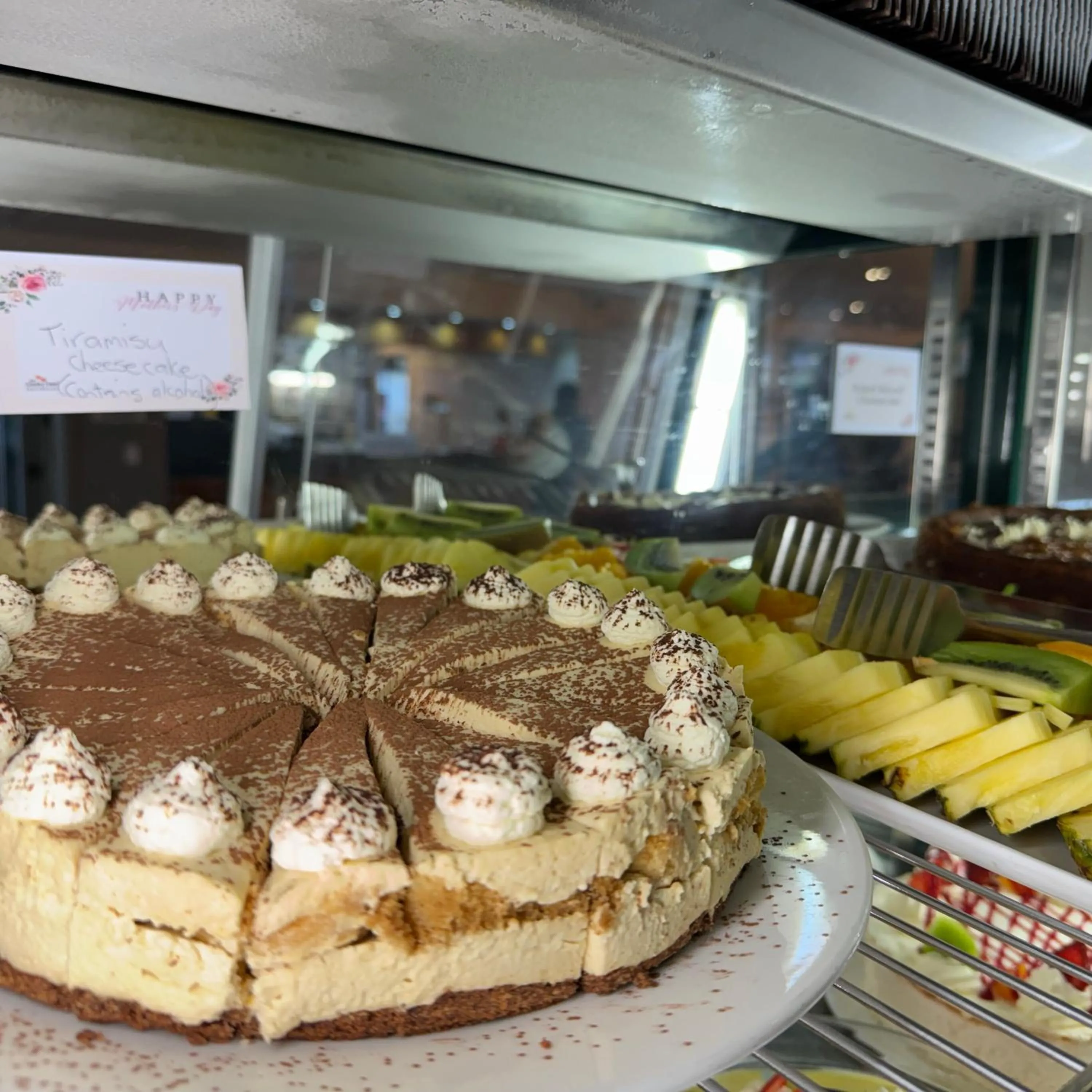 Restaurant/places to eat in The Garden Hotel