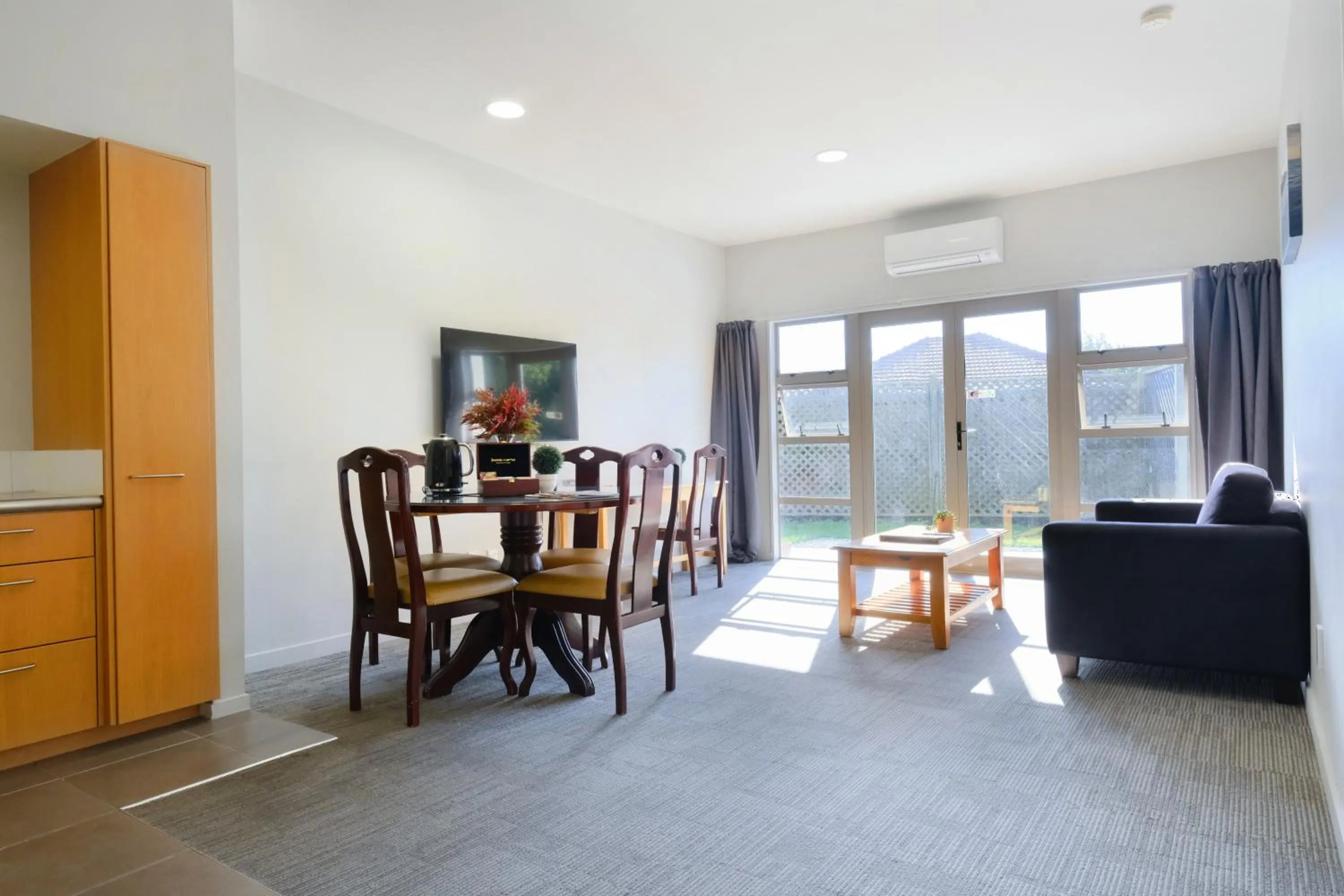 Dining area in The Garden Hotel
