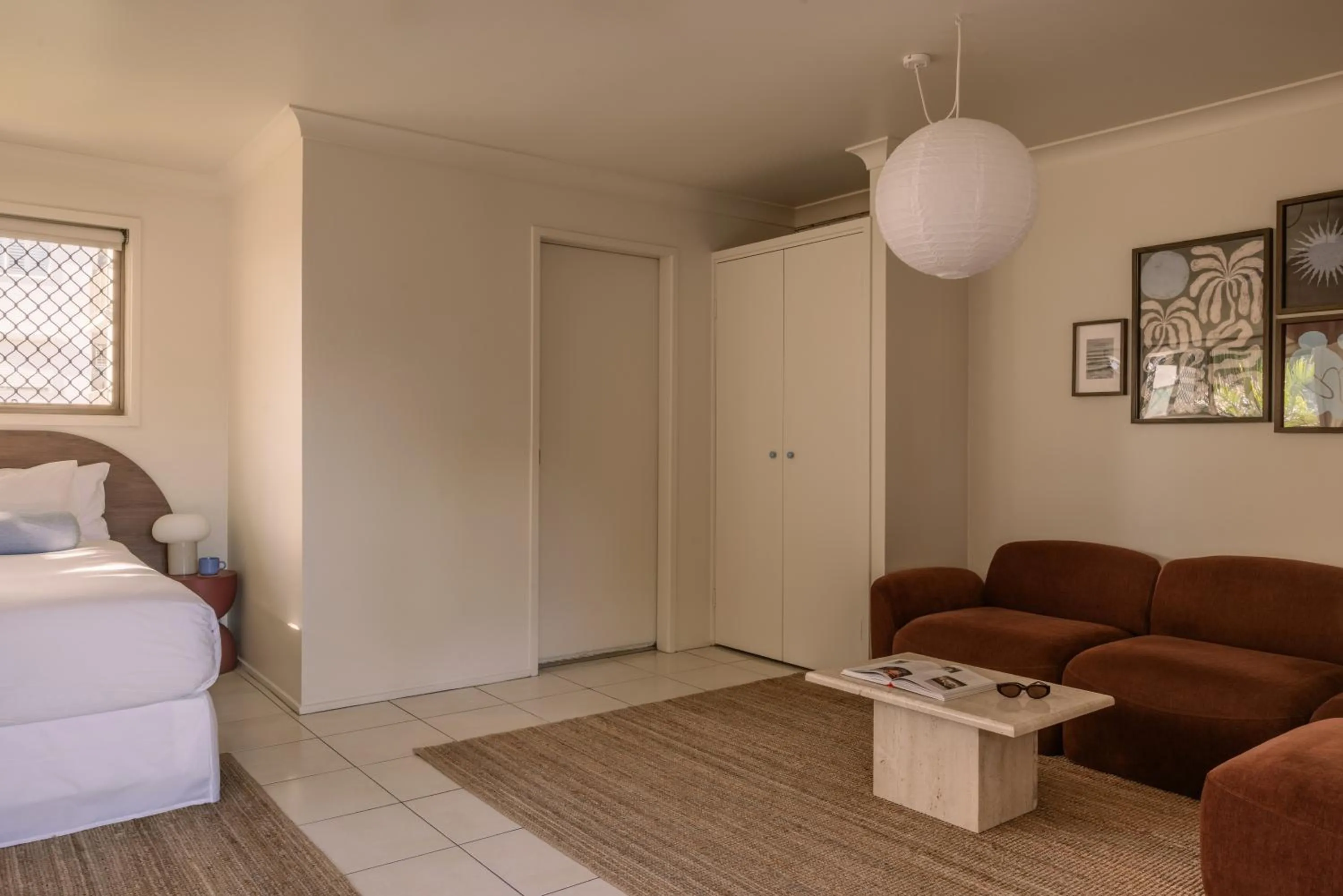 Bed in Gold Coast Airport Motel - Only 300 Meters To Airport Terminal