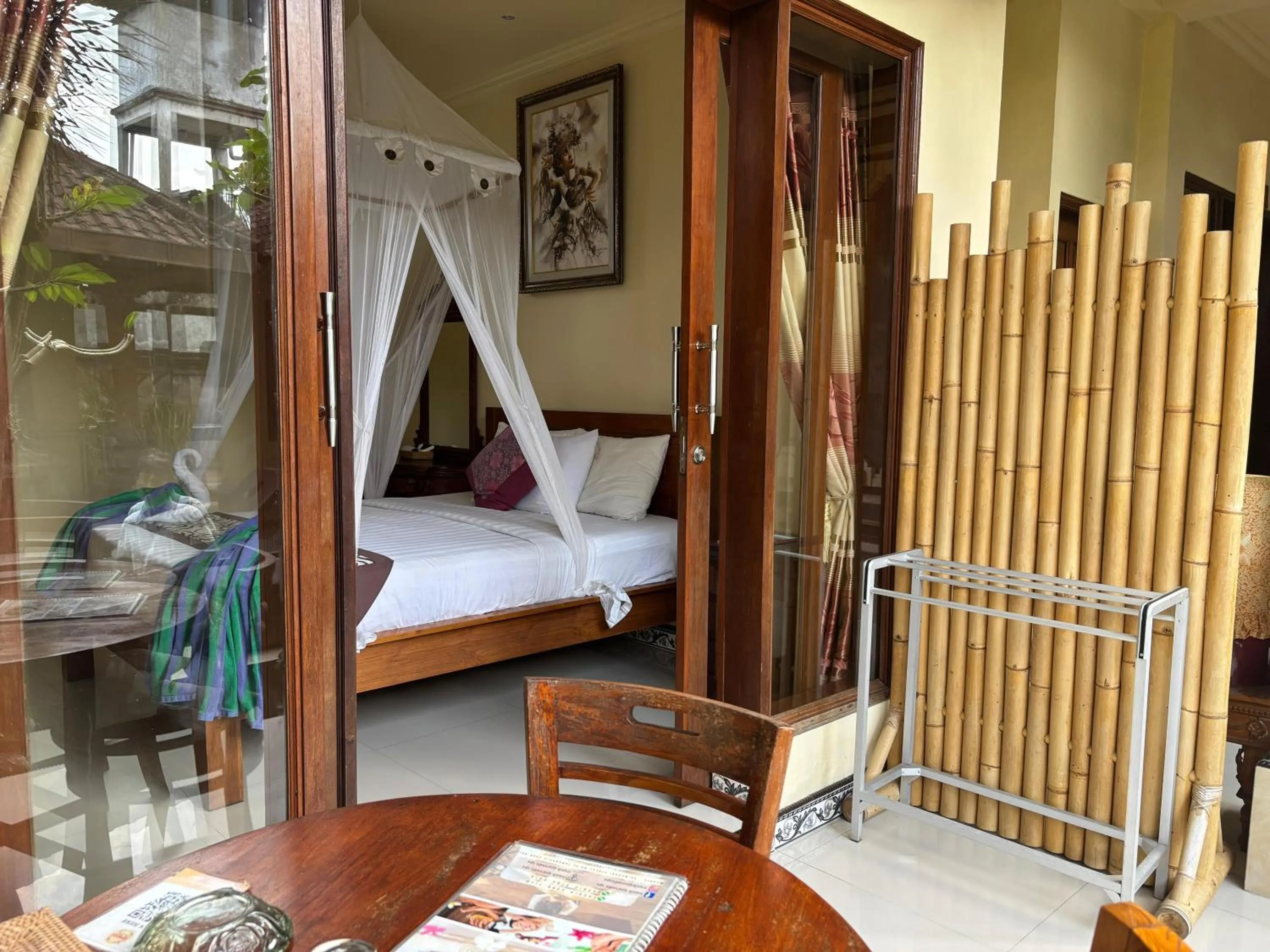 Bed in Suparsa's Homestay