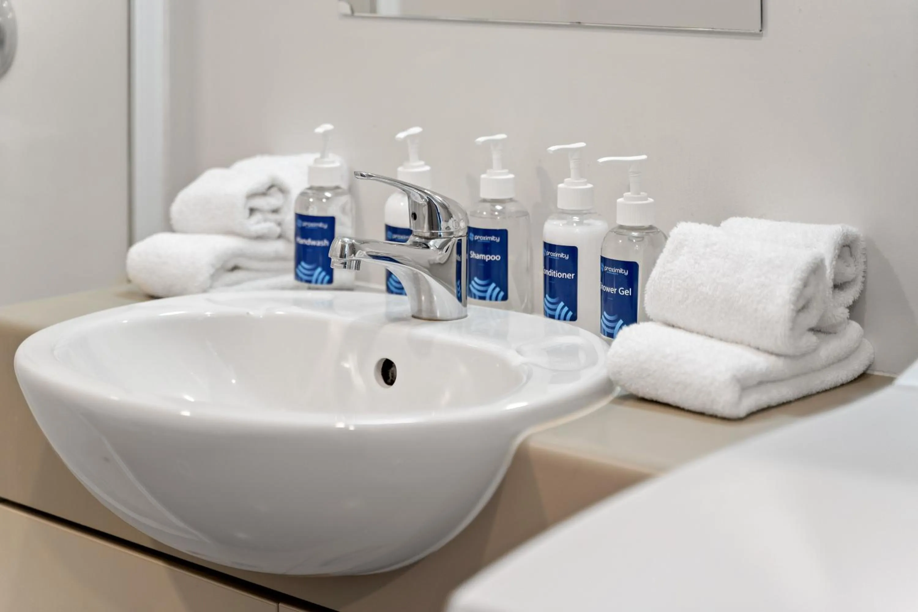 Bathroom in Proximity Apartments Manukau / Auckland Airport