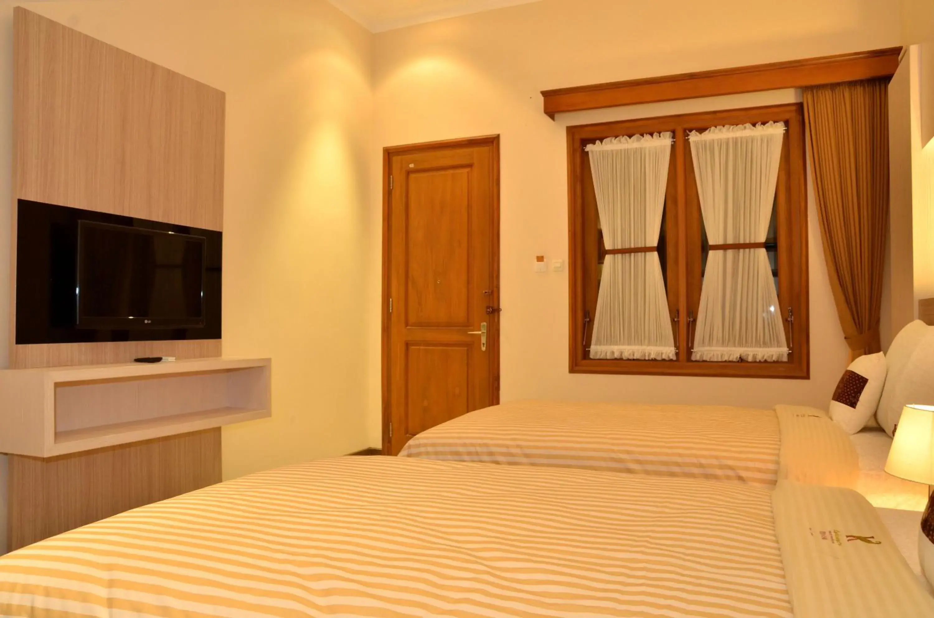 Bed in Kertanegara Premium Guest House Bed in Kertanegara Premium Guest House