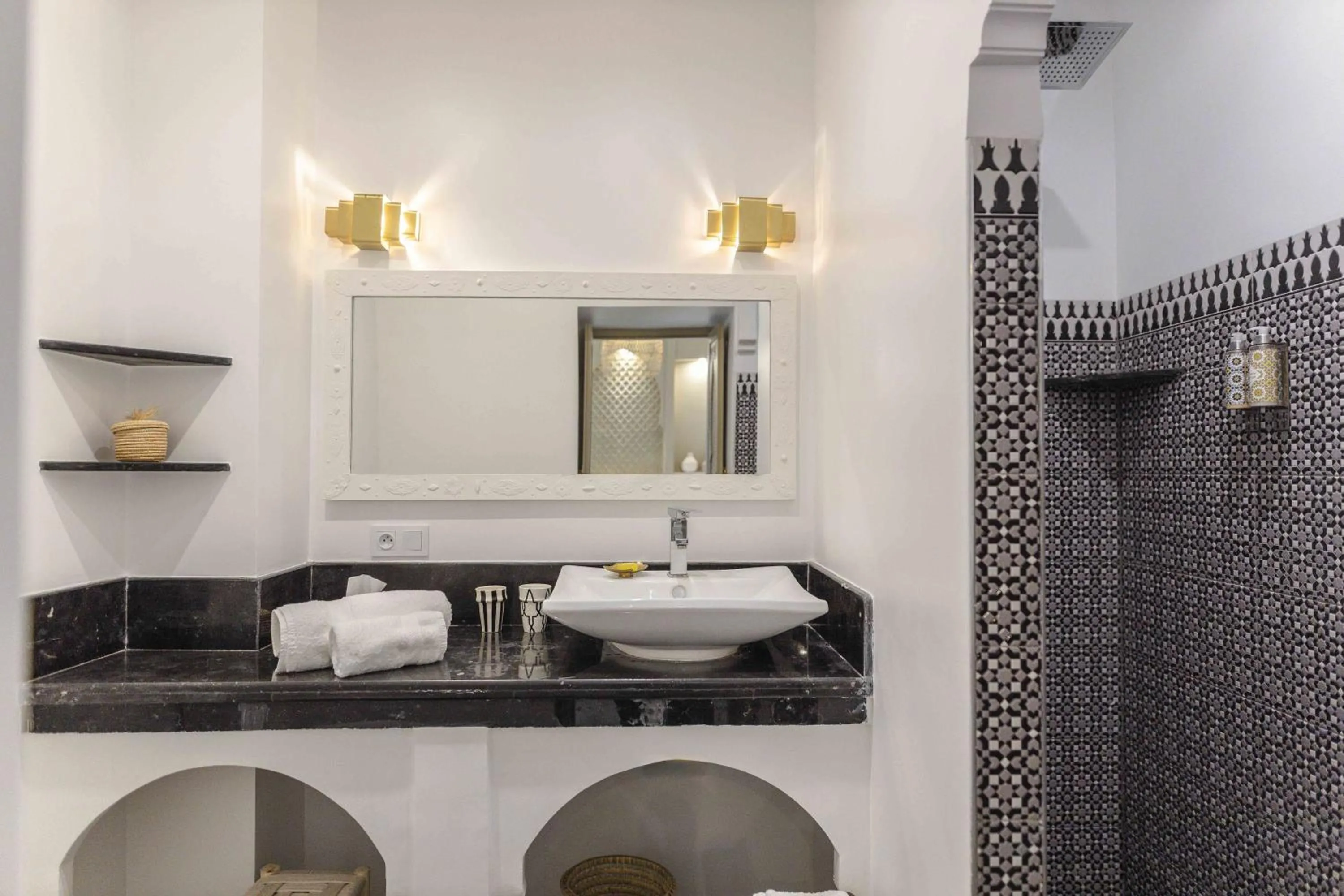 Shower in Riad M17 - Hammam & Spa
