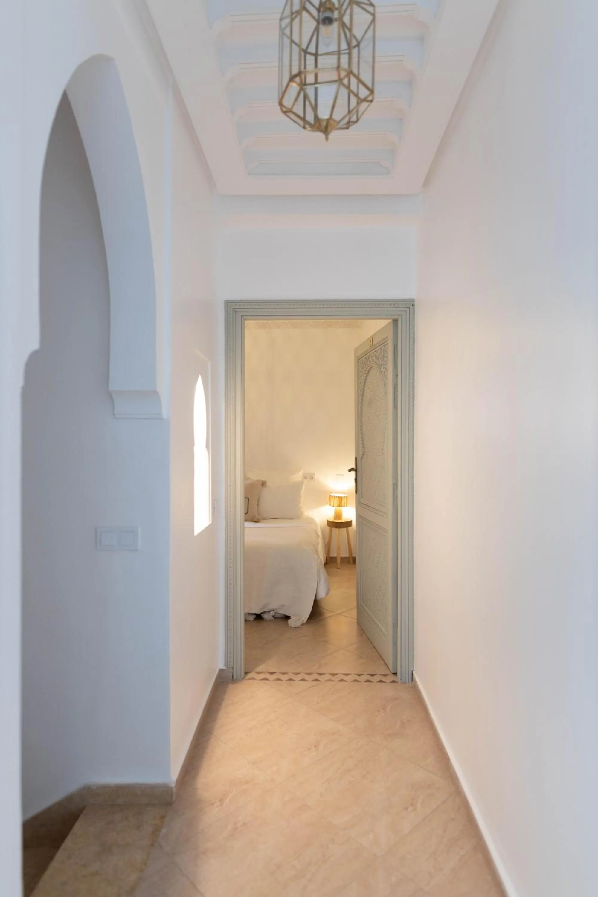 Inner courtyard view, Bed in Riad M17 - Hammam & Spa