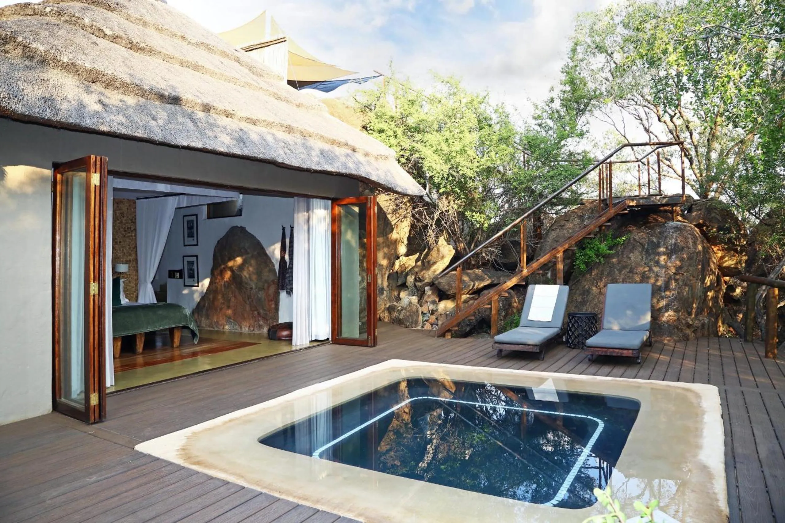 Madikwe Hills Private Game Lodge
