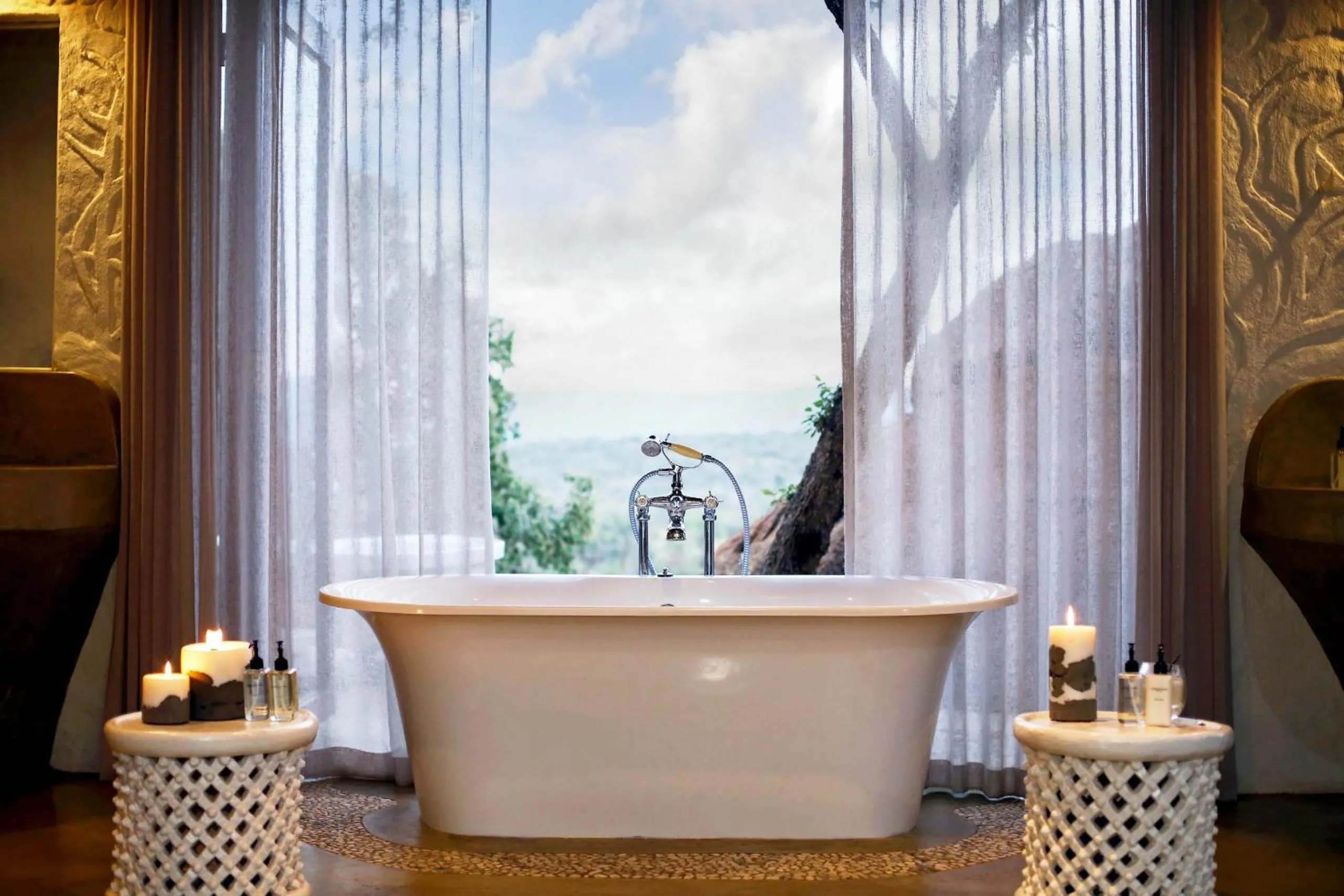 Madikwe Hills Private Game Lodge