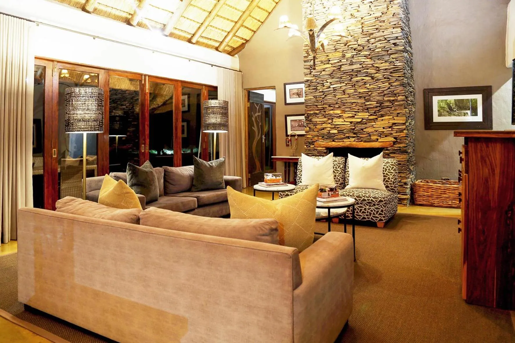 Madikwe Hills Private Game Lodge