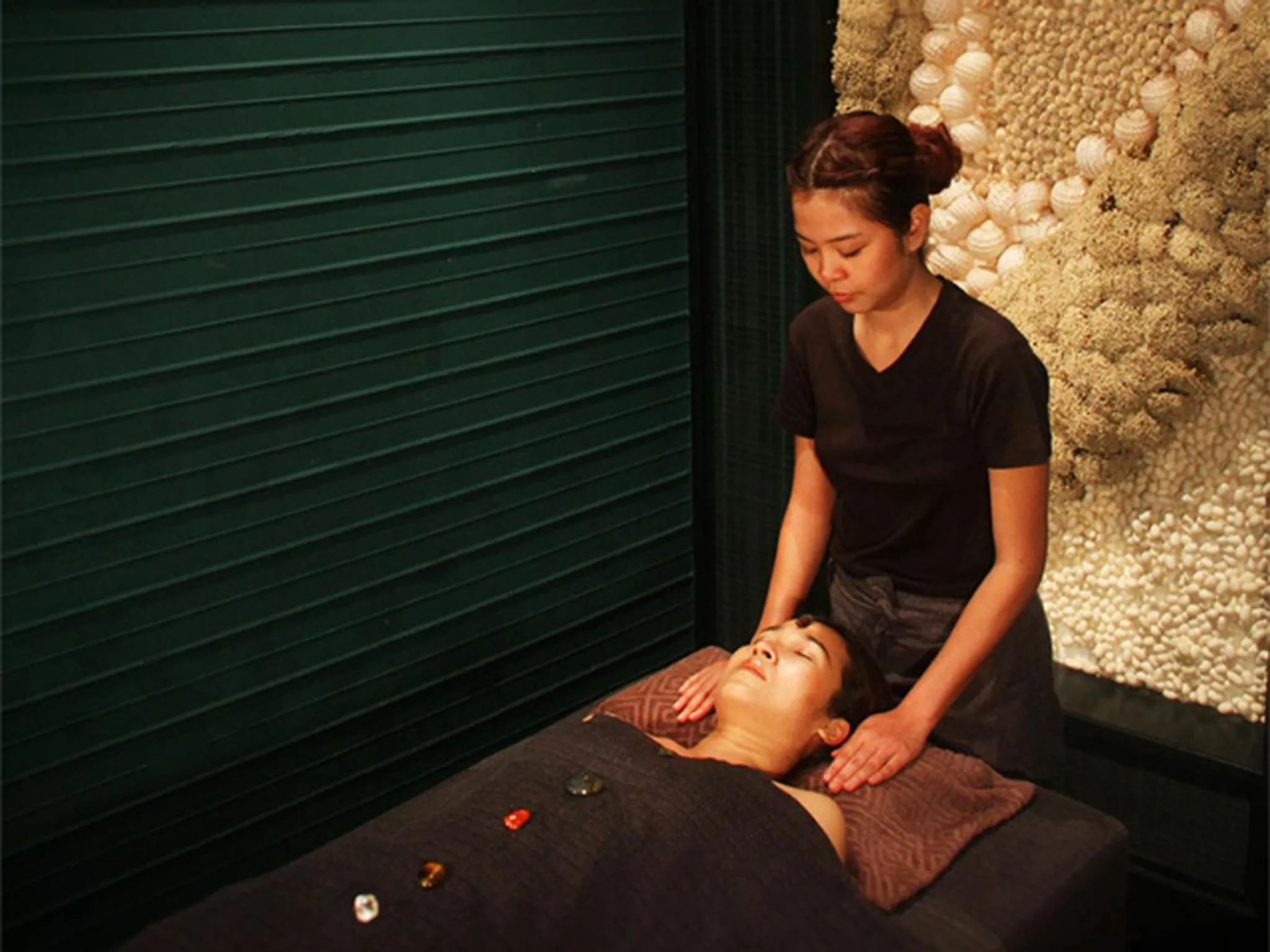 Spa and wellness centre/facilities in Emporium Suites by Chatrium