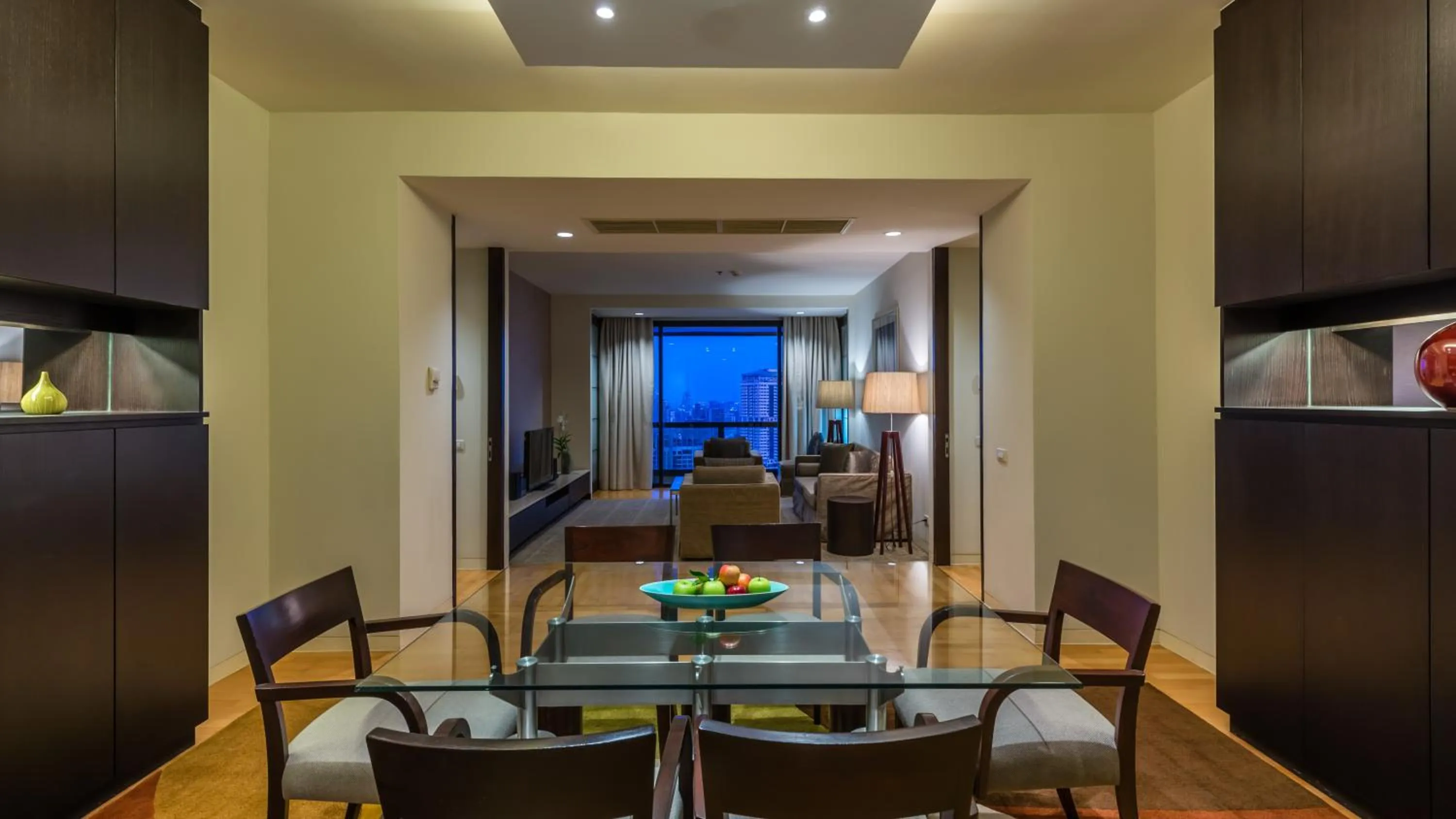 Living room in Emporium Suites by Chatrium