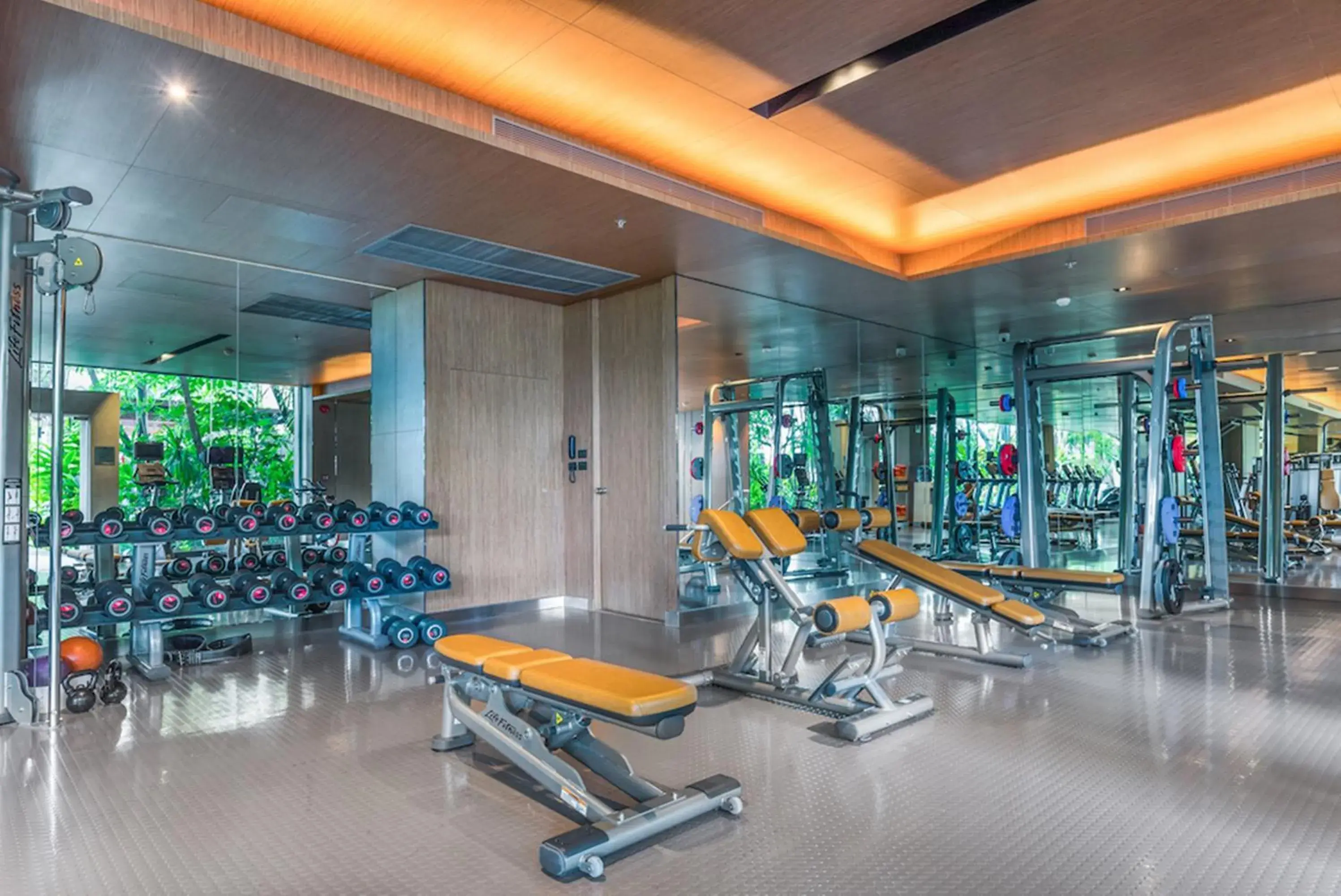 Fitness centre/facilities in Emporium Suites by Chatrium Fitness centre/facilities in Emporium Suites by Chatrium