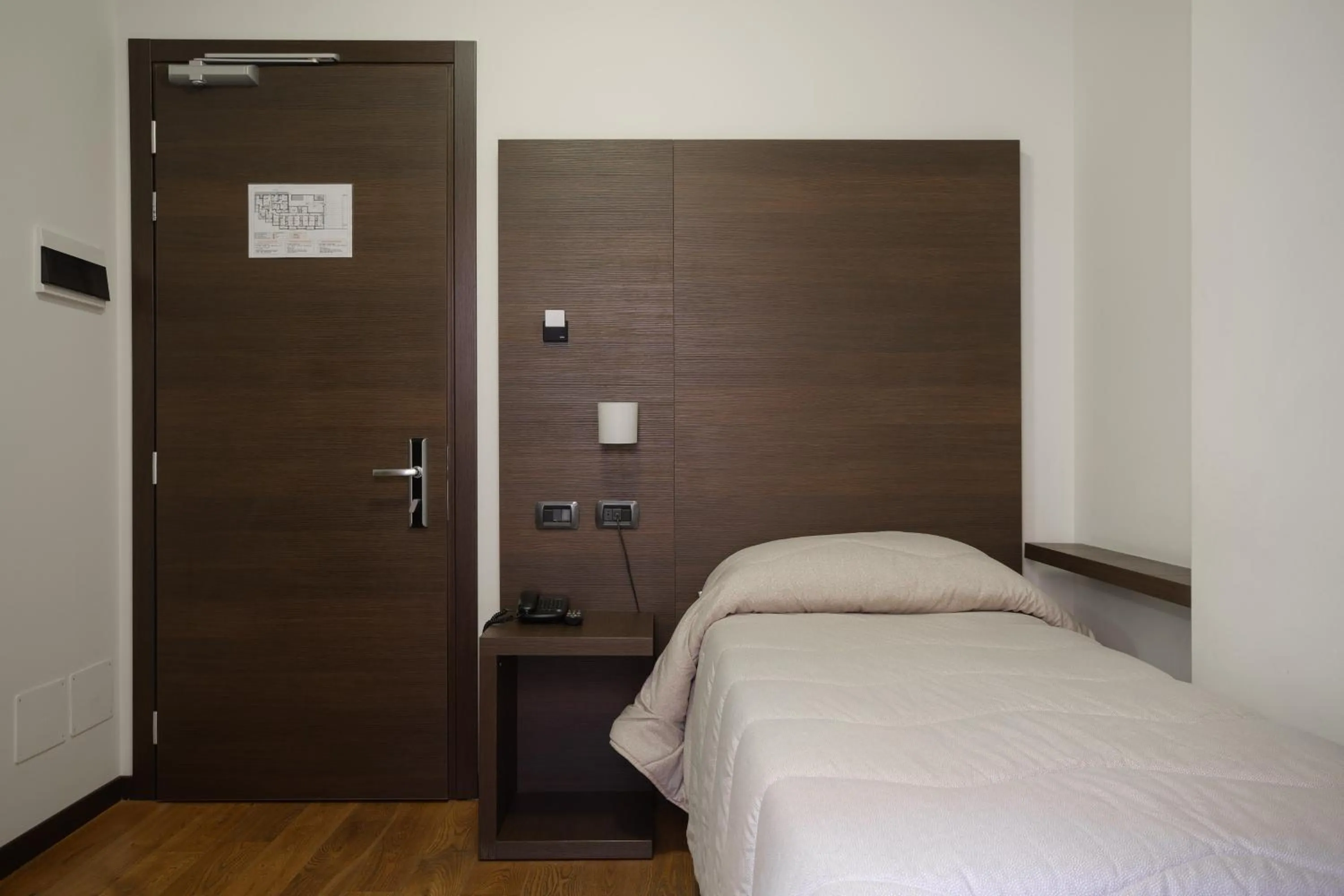 Bed in Hotel Ristorante Da Tonino