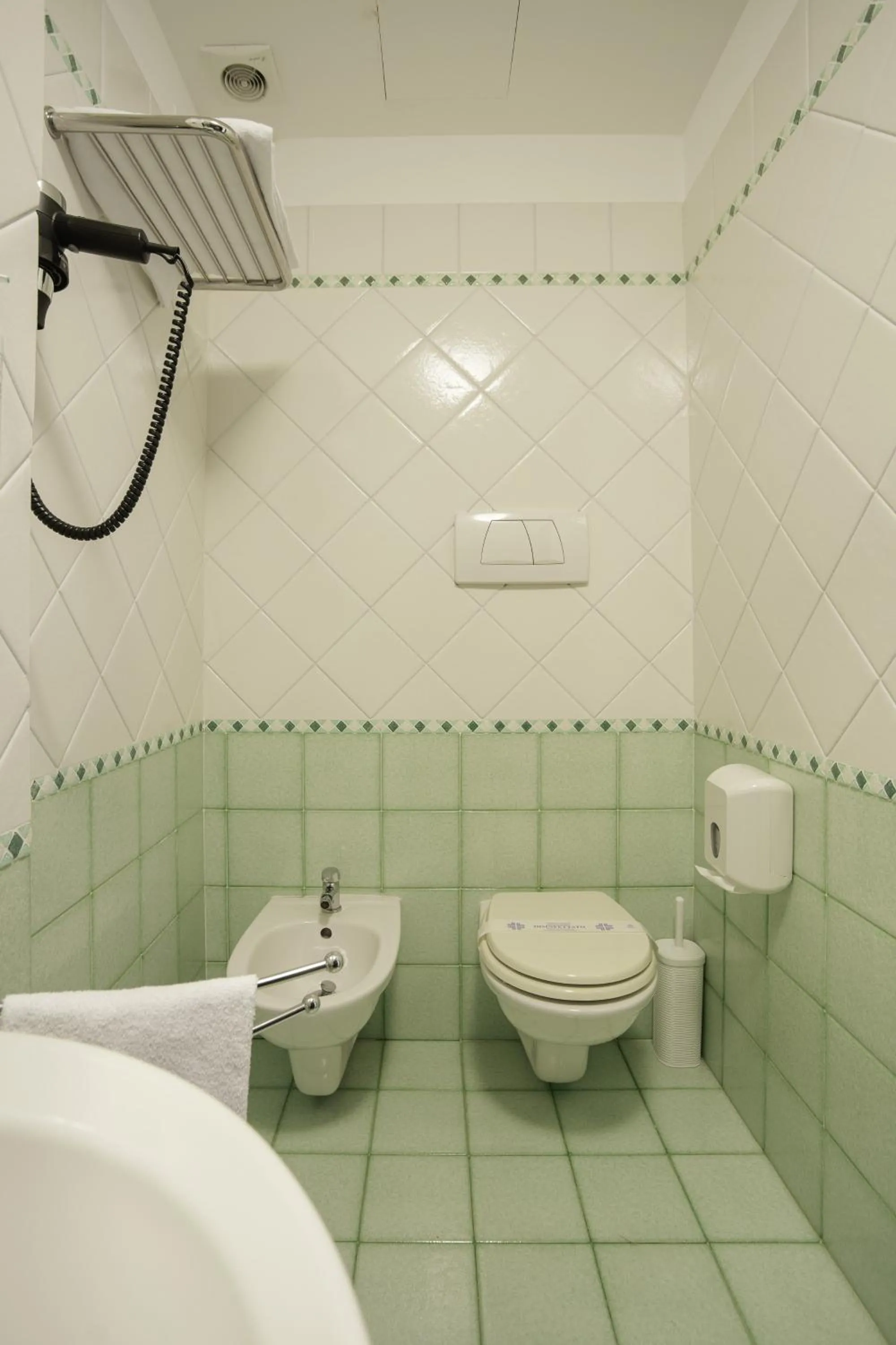 Toilet in Hotel Ristorante Da Tonino