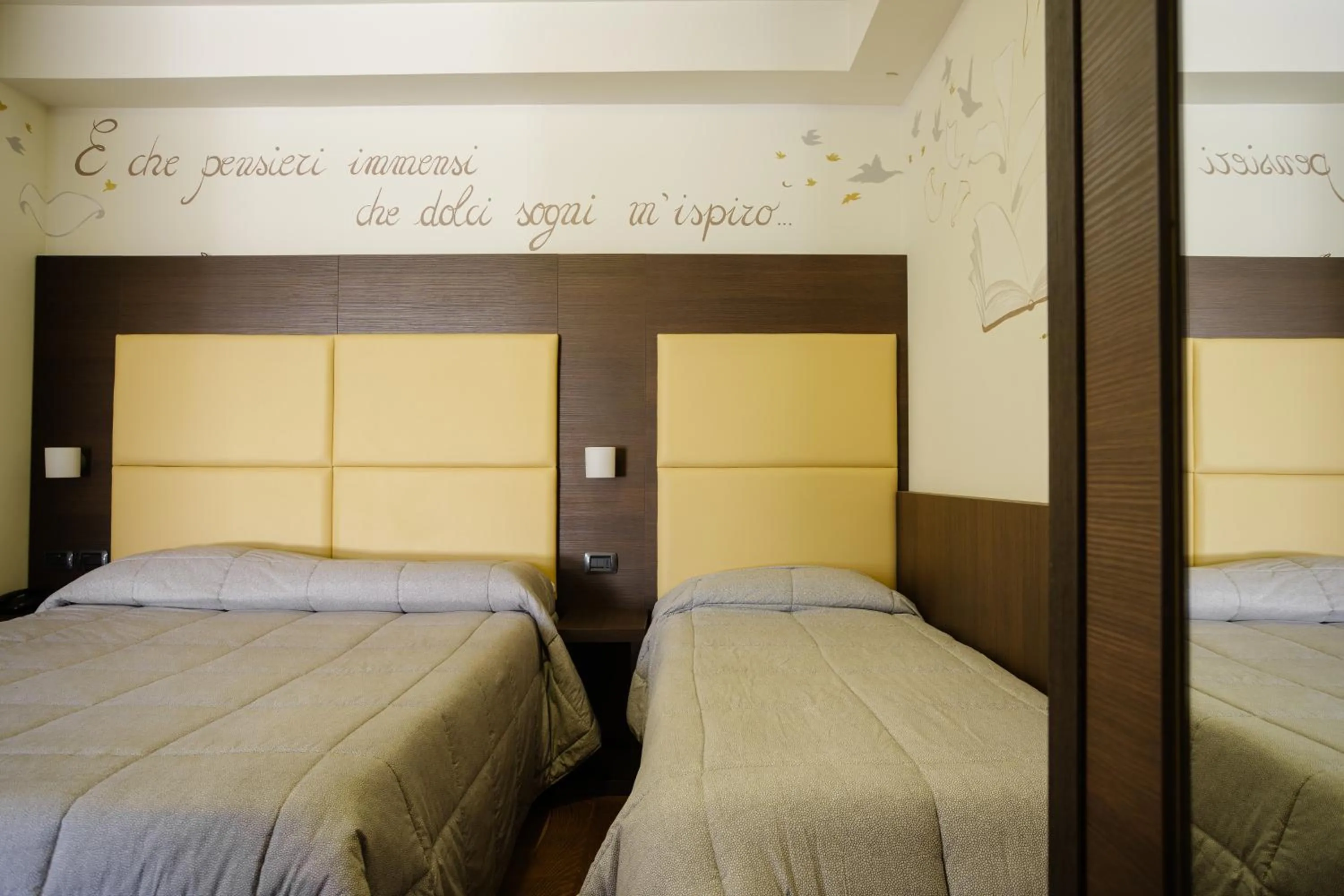 Bed in Hotel Ristorante Da Tonino