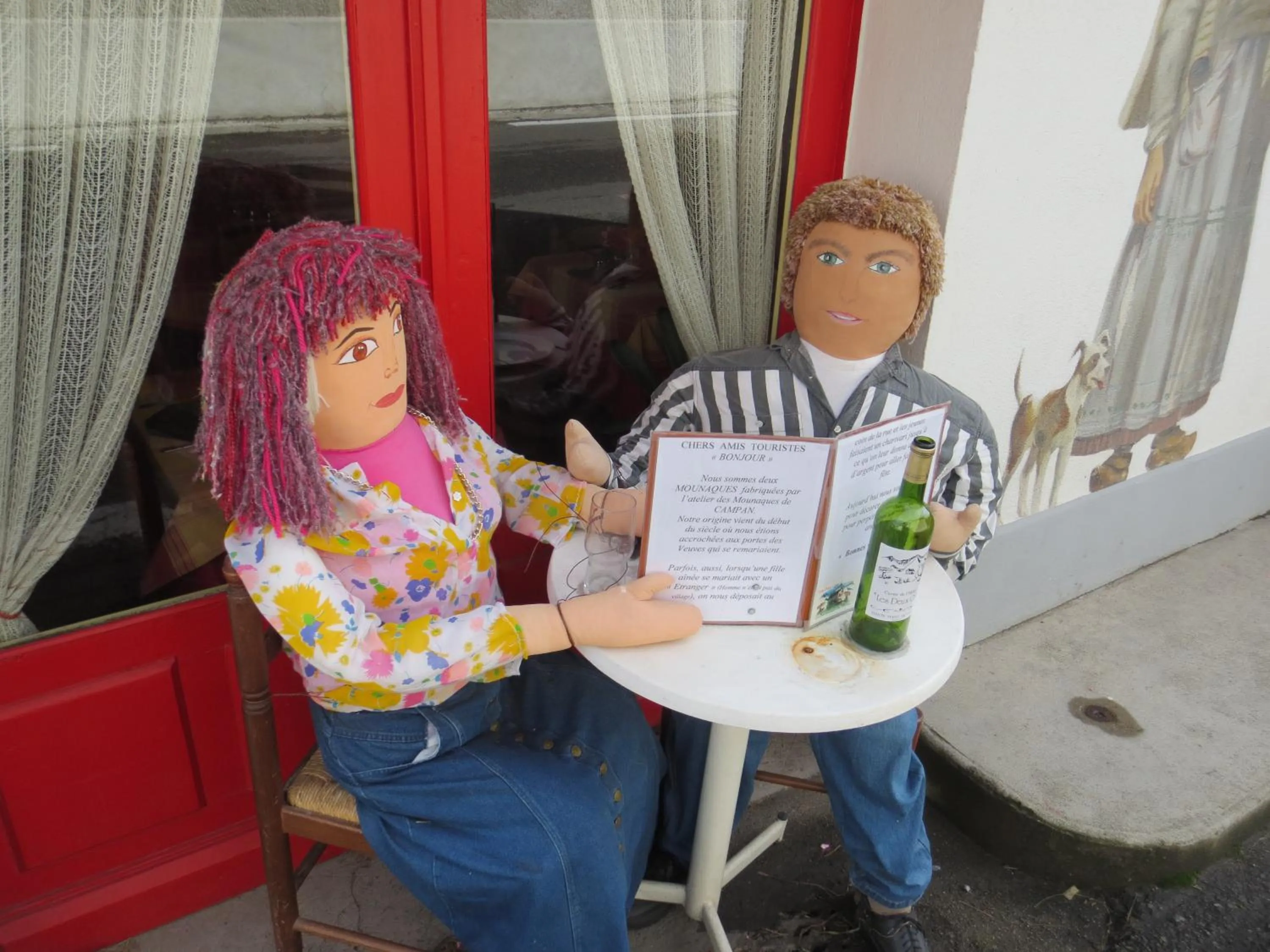 Facade/entrance in Hôtel les Deux Cols