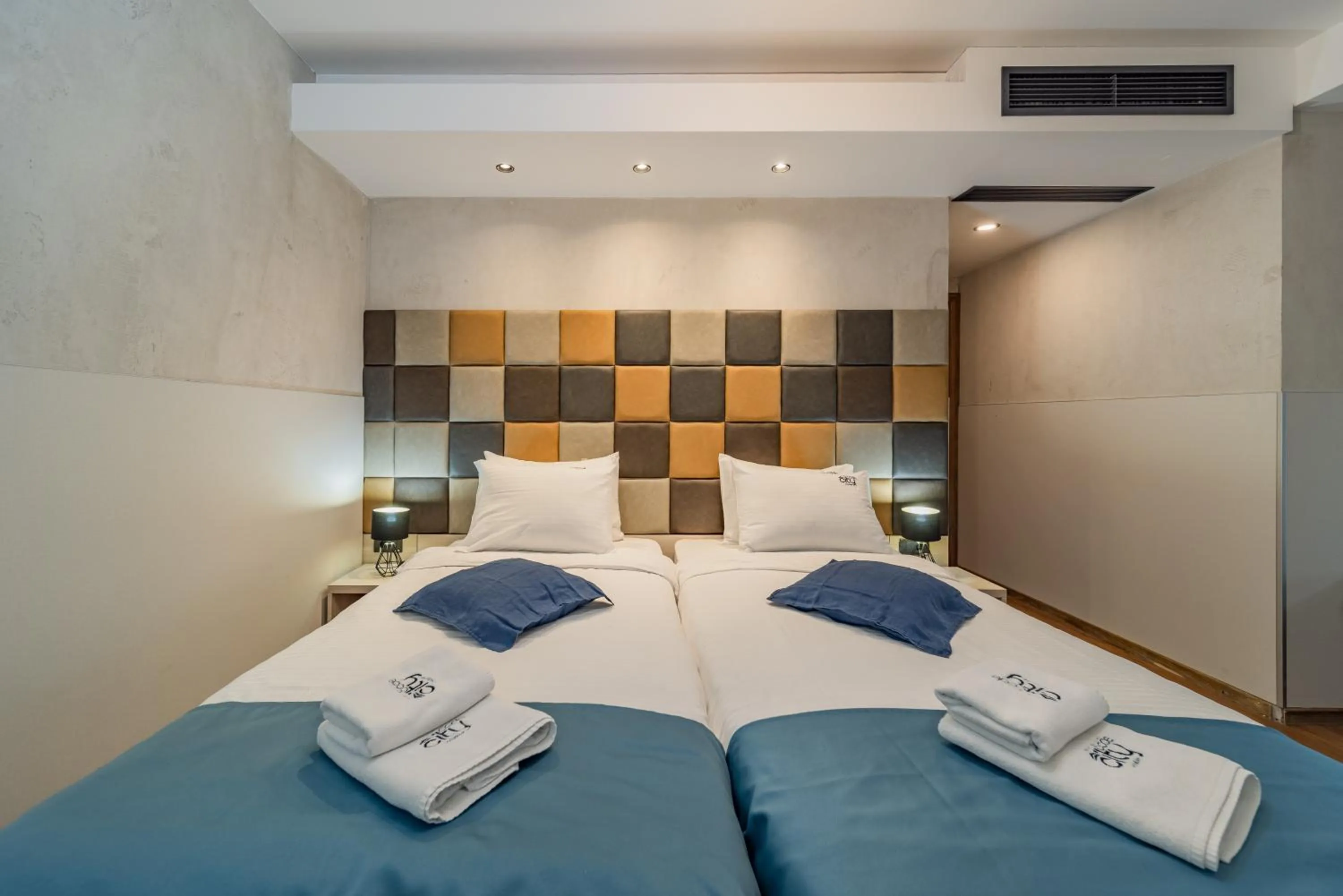 Bed in Hotel Garni VIZURA Sport