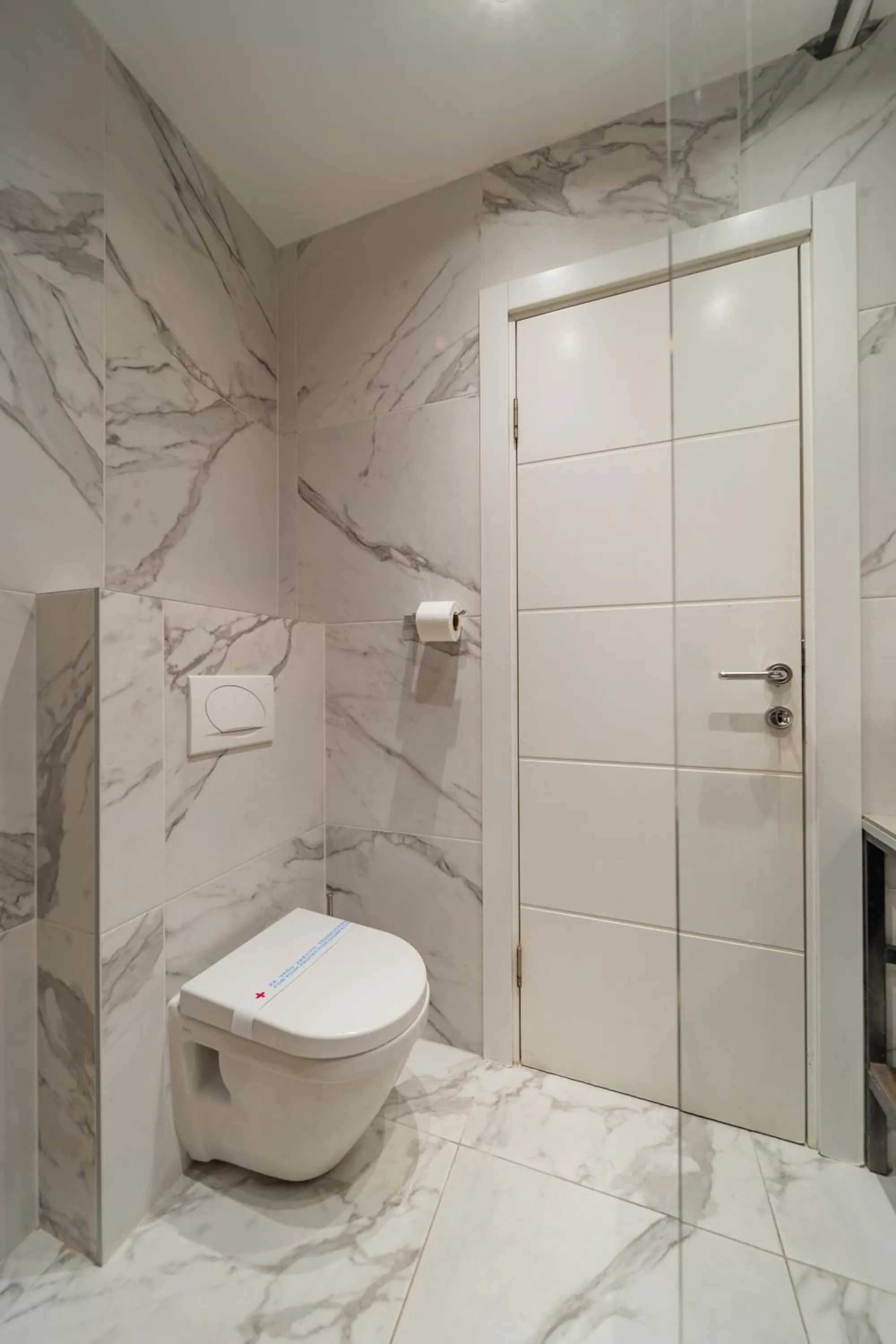 Toilet in Hotel Garni VIZURA Sport