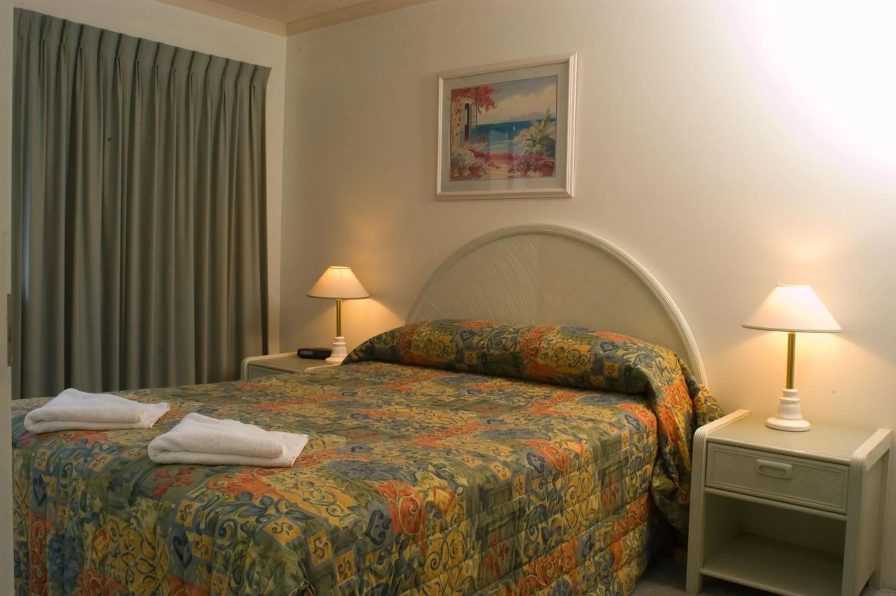 Bed in Diamond Sands Resort