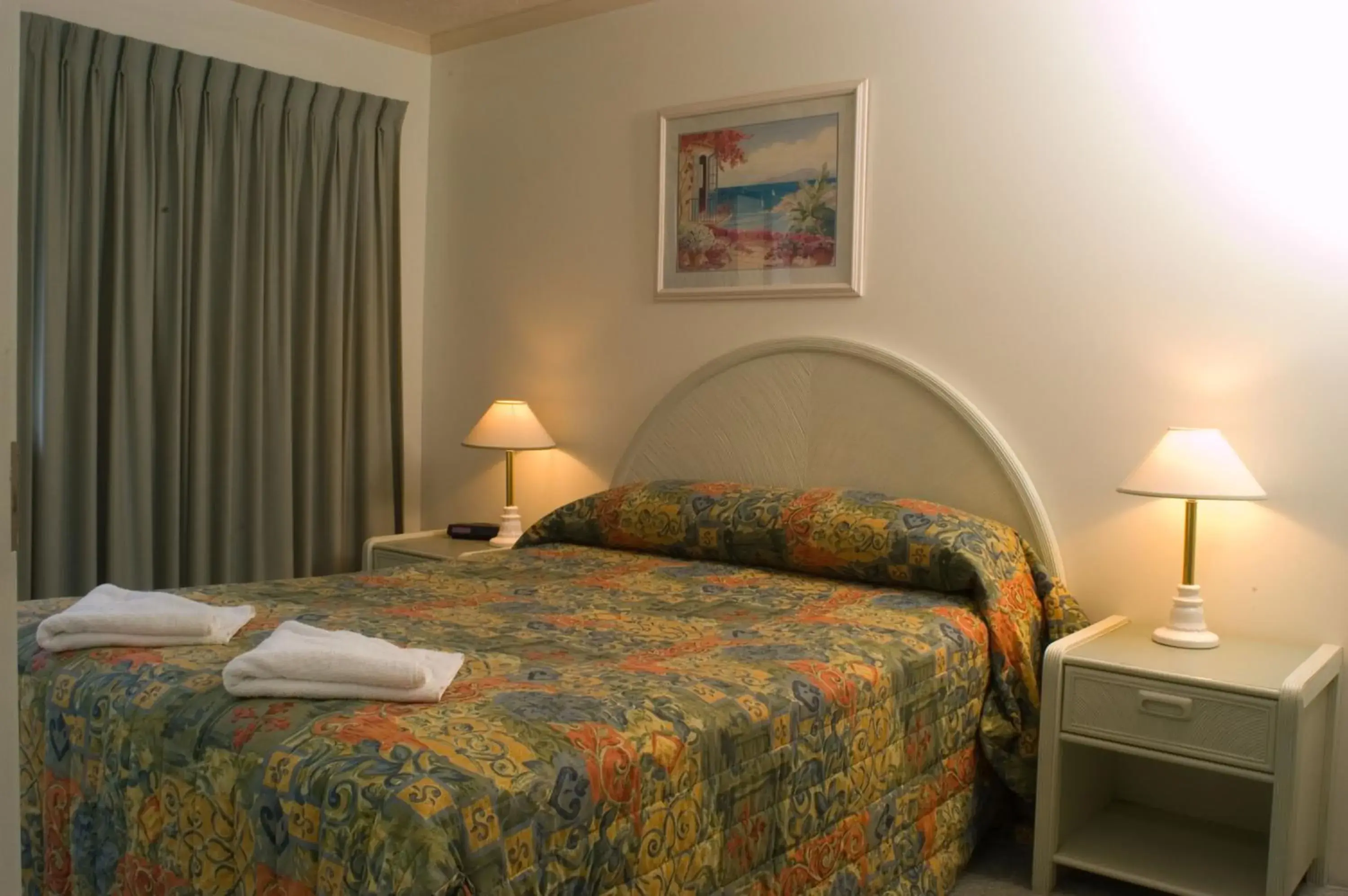 Bed in Diamond Sands Resort Bed in Diamond Sands Resort