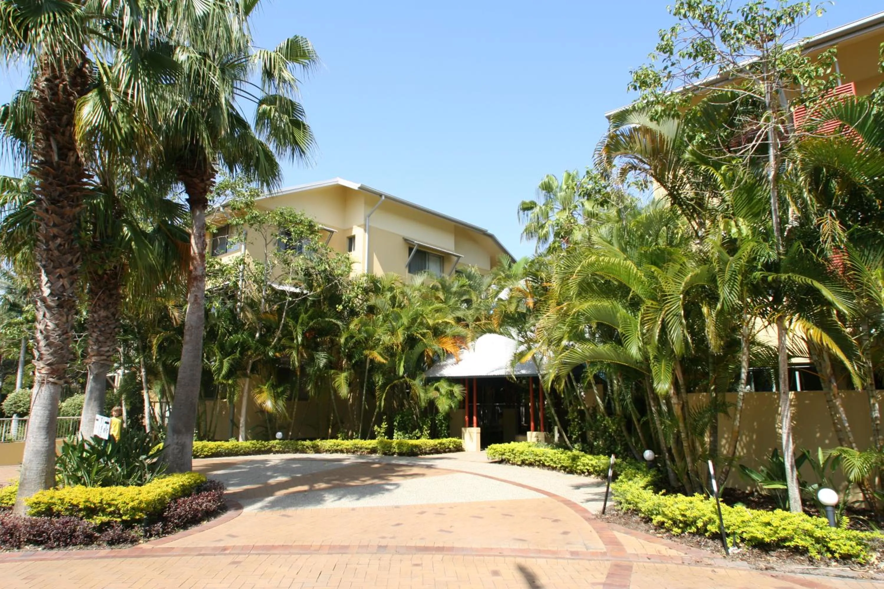 Property building in Diamond Sands Resort