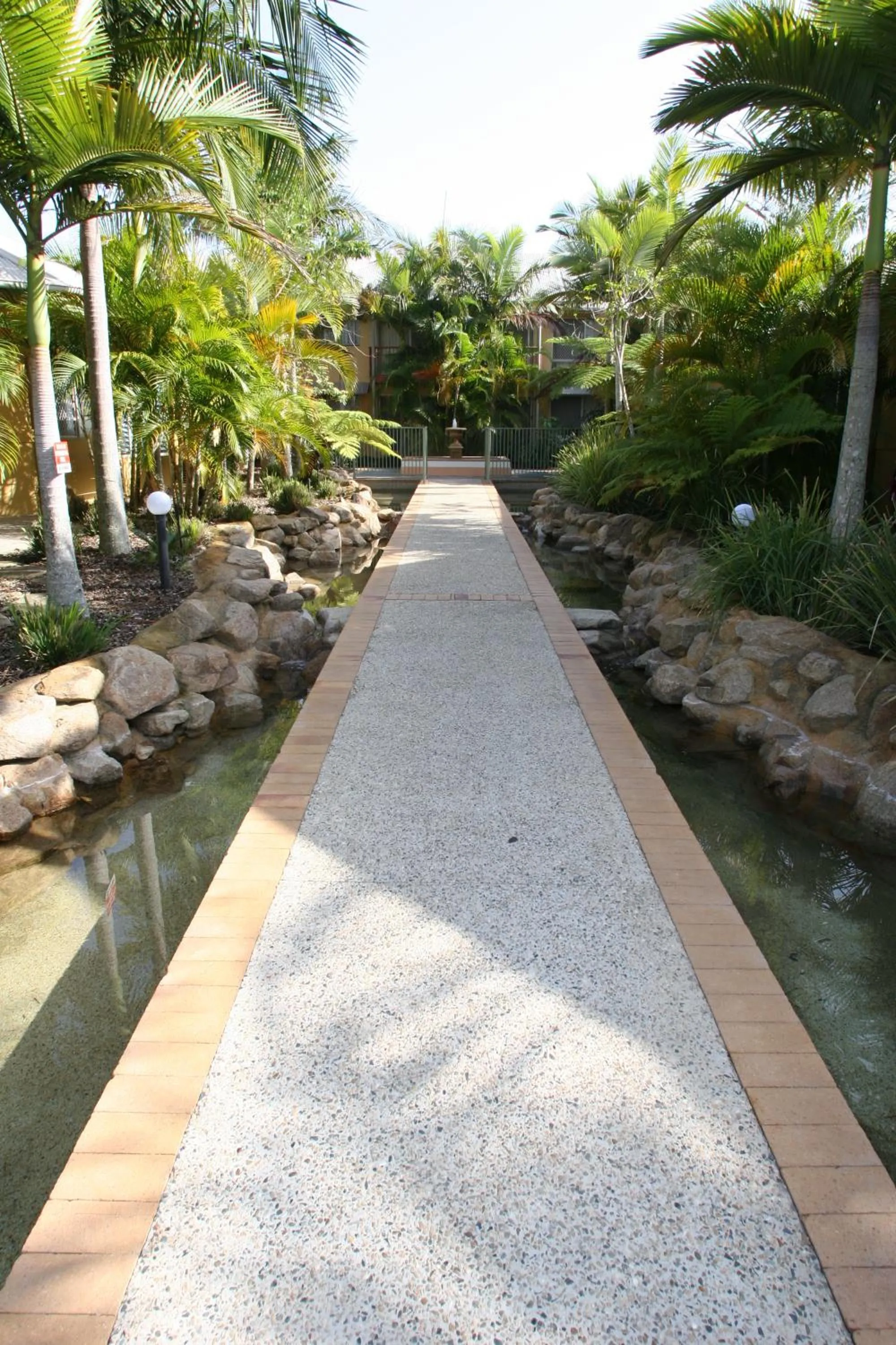 Facade/entrance in Diamond Sands Resort