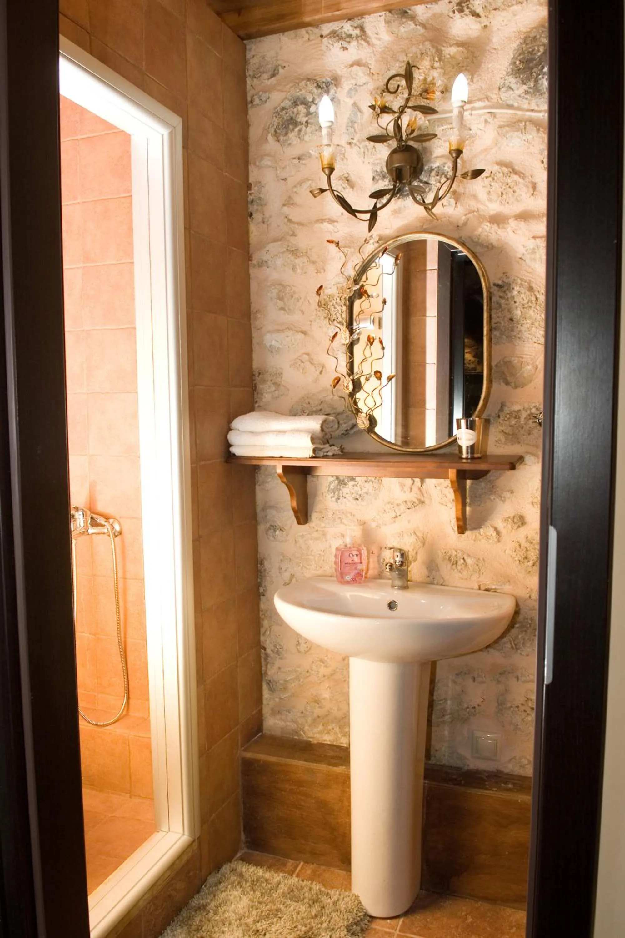 Bathroom in Villa Daskalogianni