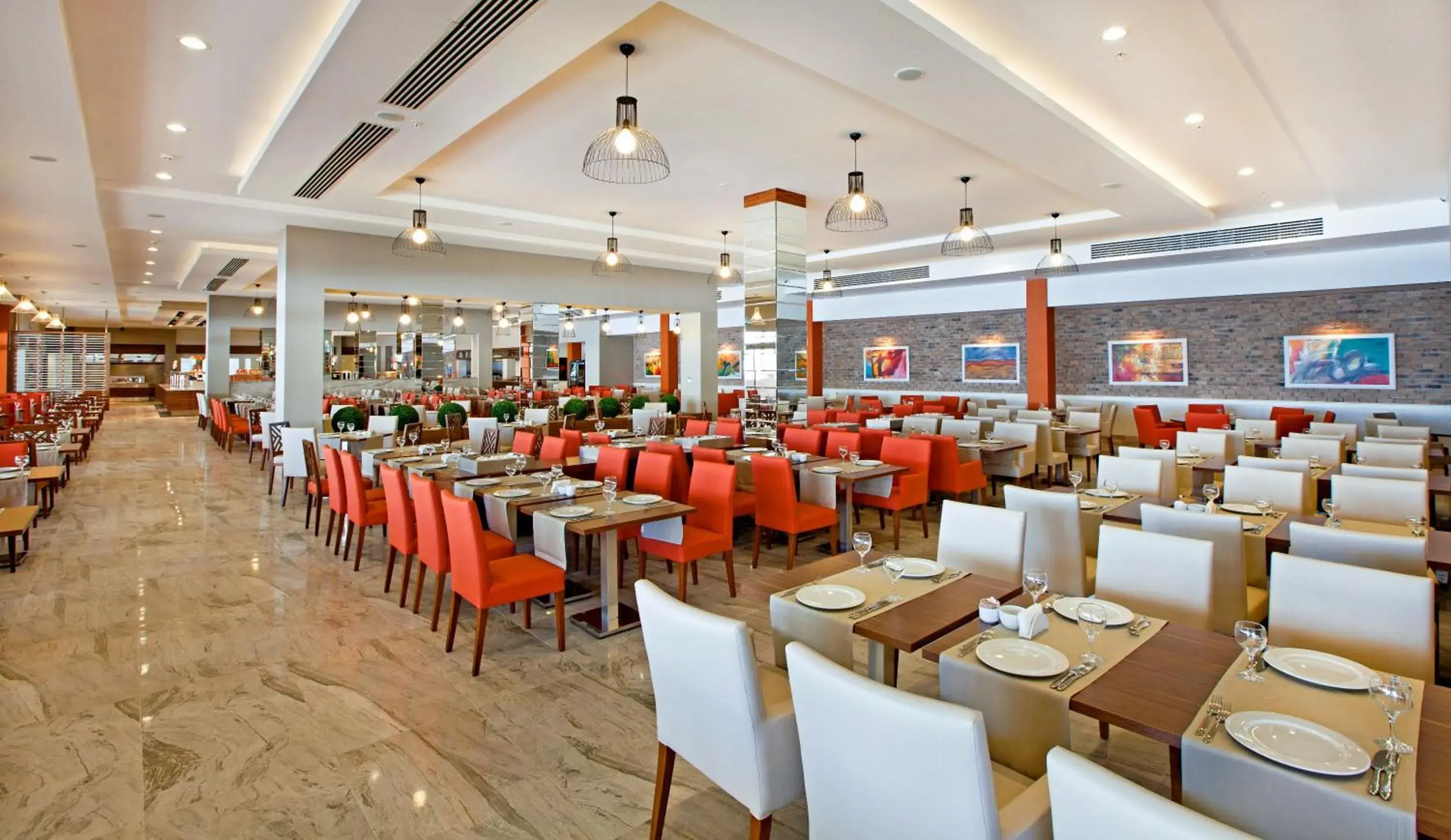 Restaurant/places to eat in Grand Park Lara Hotel Restaurant/places to eat in Grand Park Lara Hotel