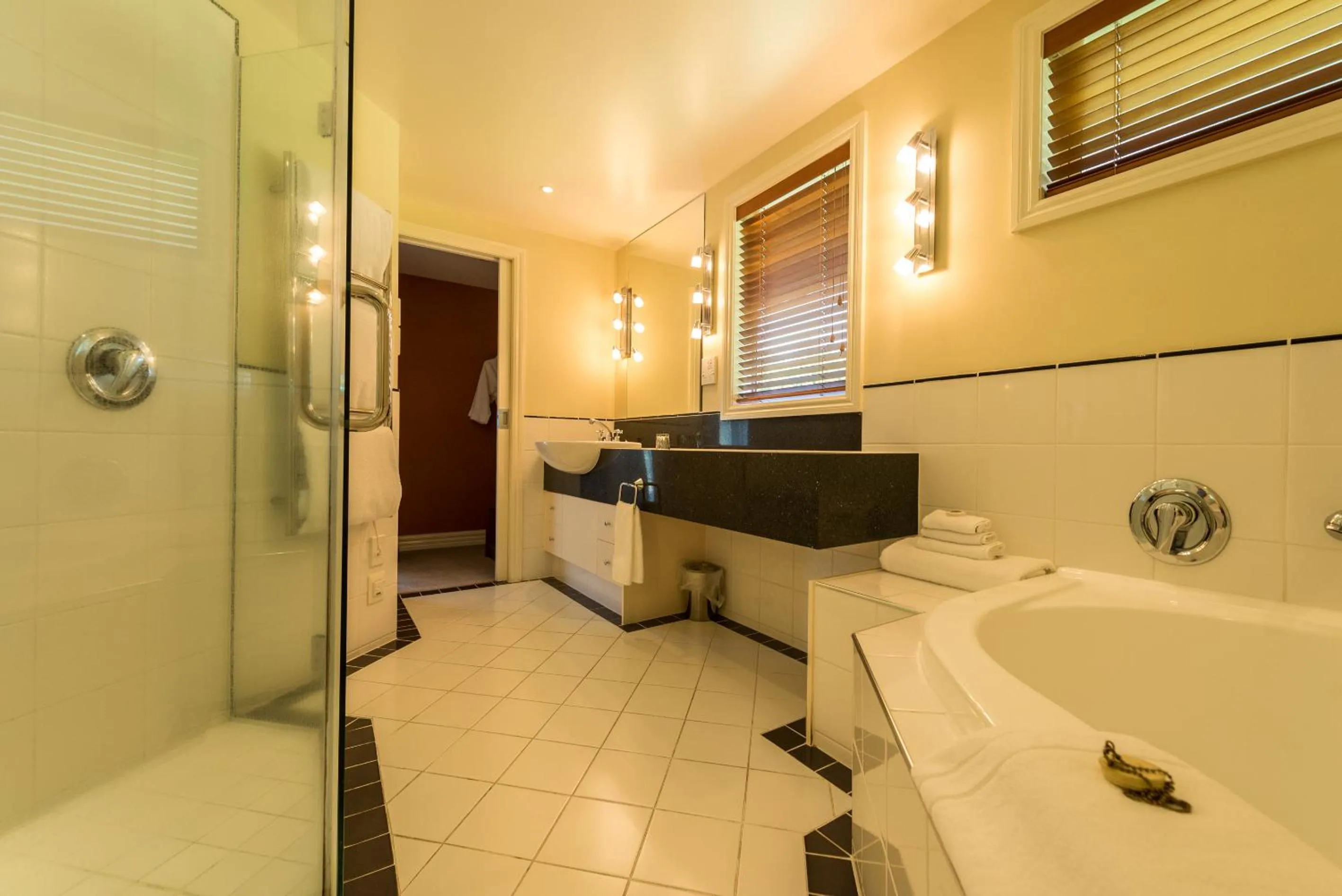 Bathroom in VR Rotorua Lake Resort