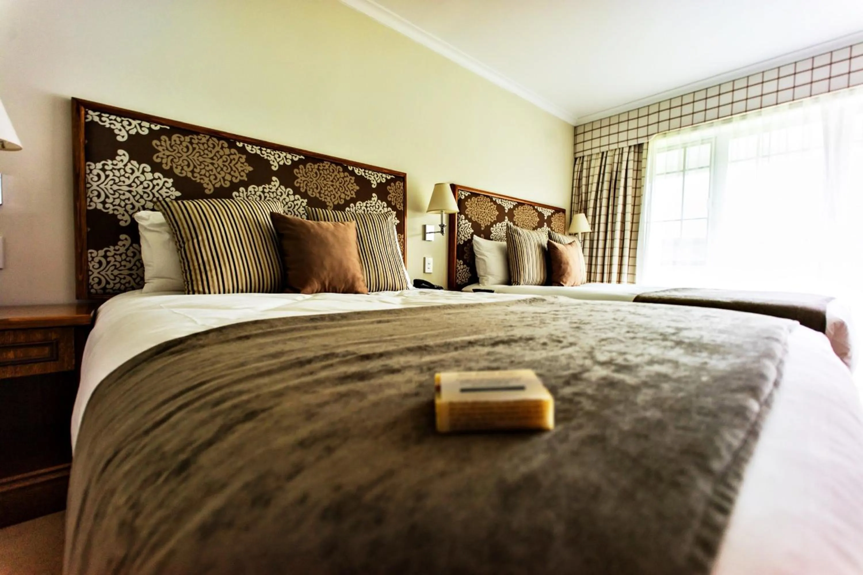 Decorative detail, Bed in VR Rotorua Lake Resort