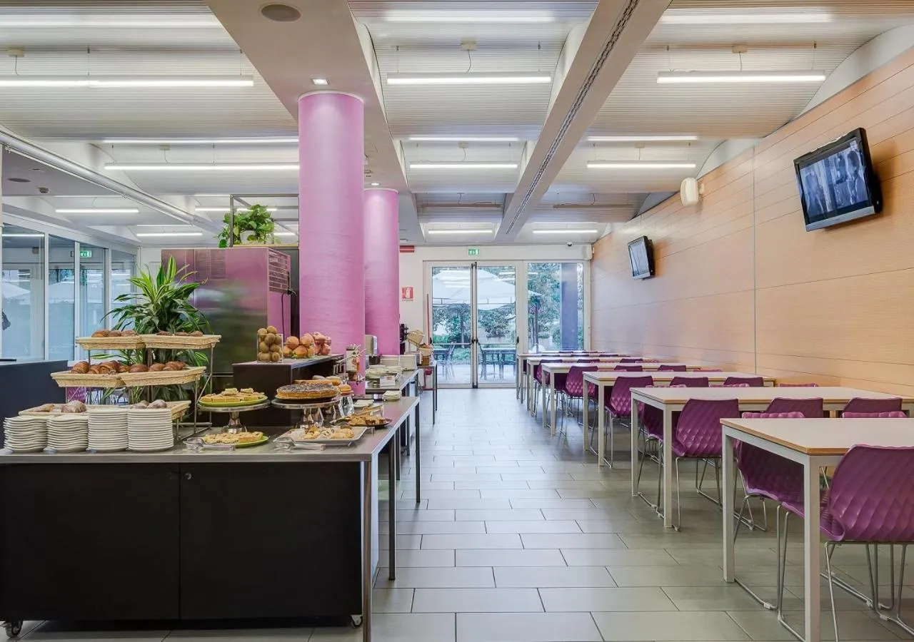 Restaurant/places to eat in Camplus Turro Casa per Ferie