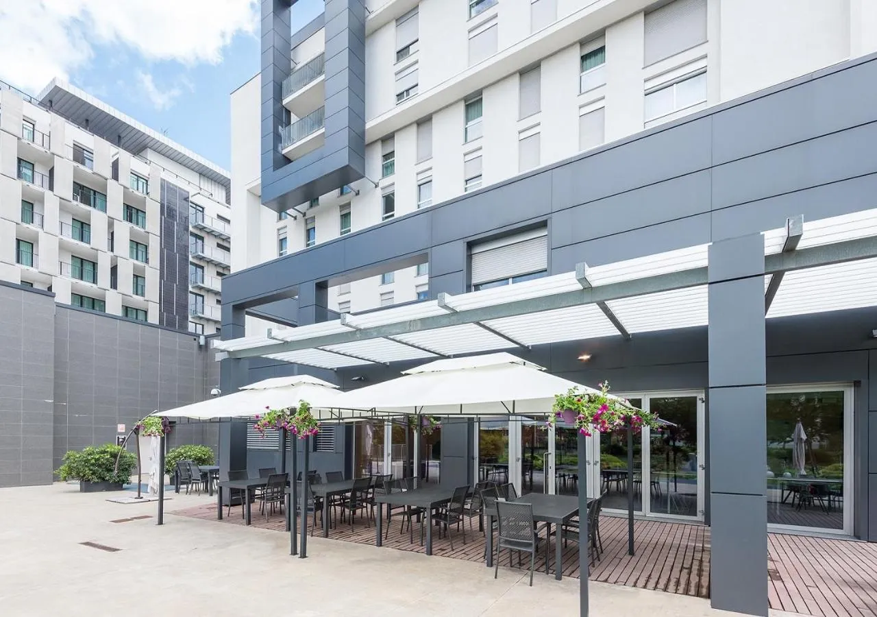 Restaurant/places to eat in Camplus Turro Casa per Ferie