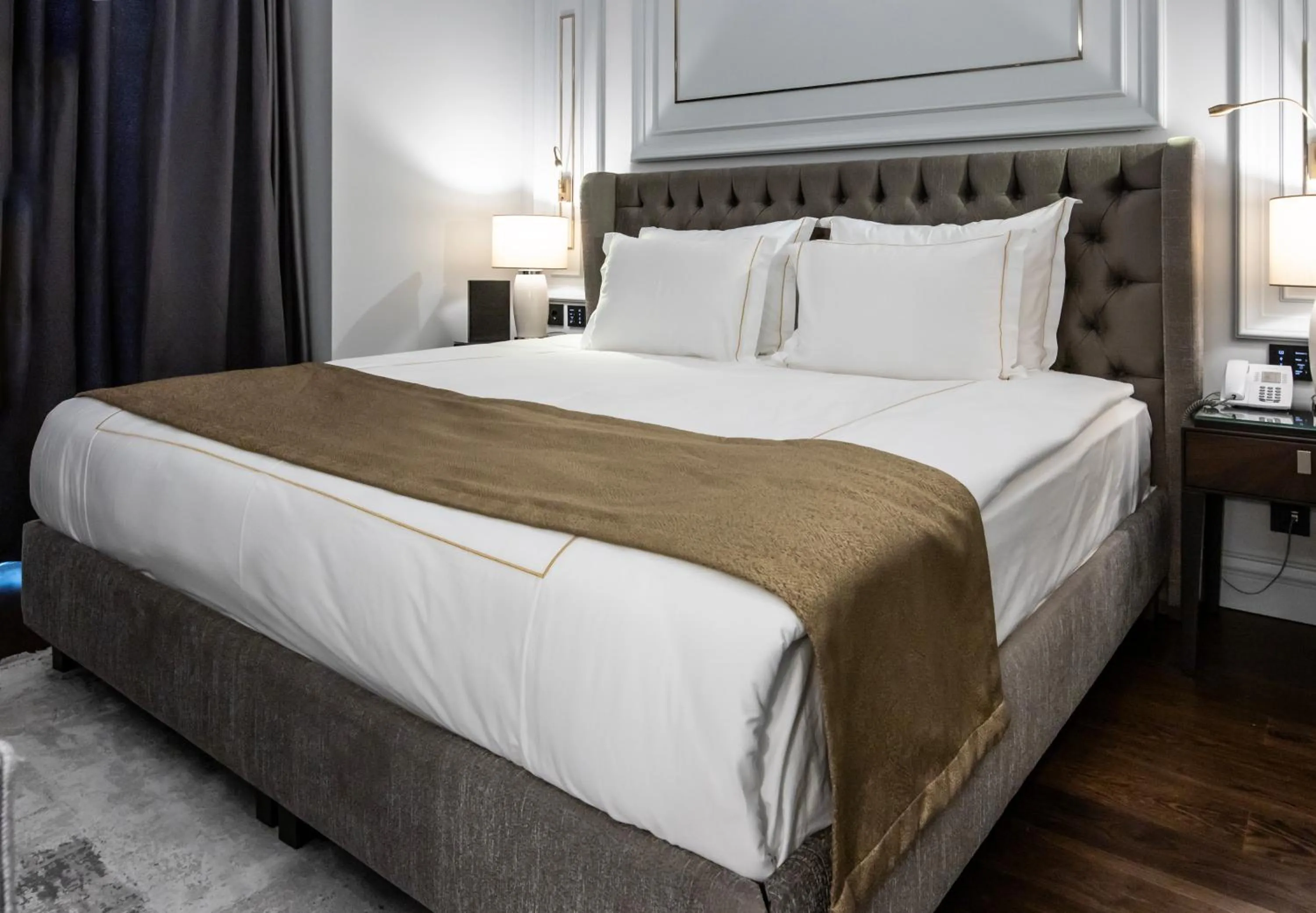 Bed in Xheko Imperial Luxury Hotel & SPA