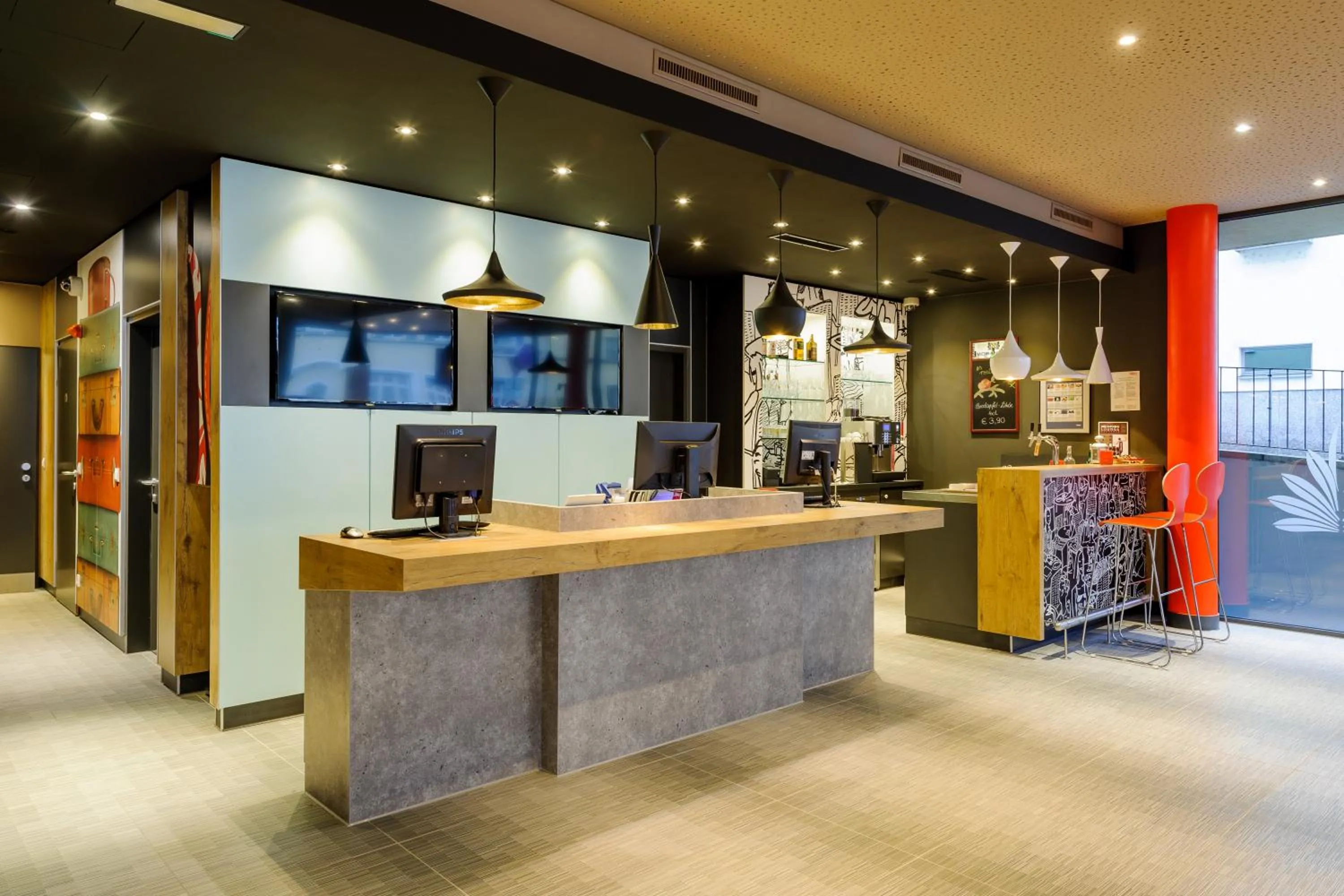 Lobby or reception in Hotel Ibis Bregenz