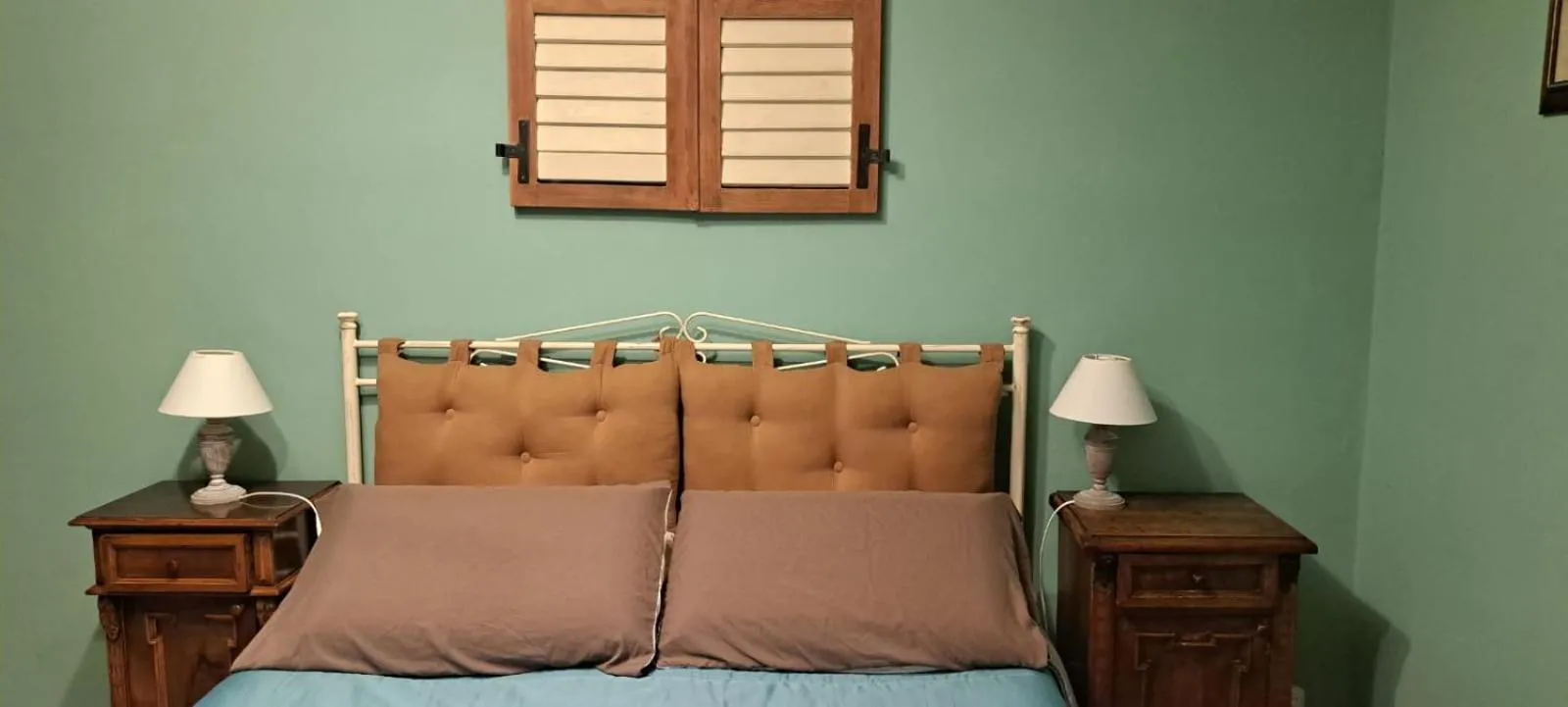 Bed in B&B Empire 1970