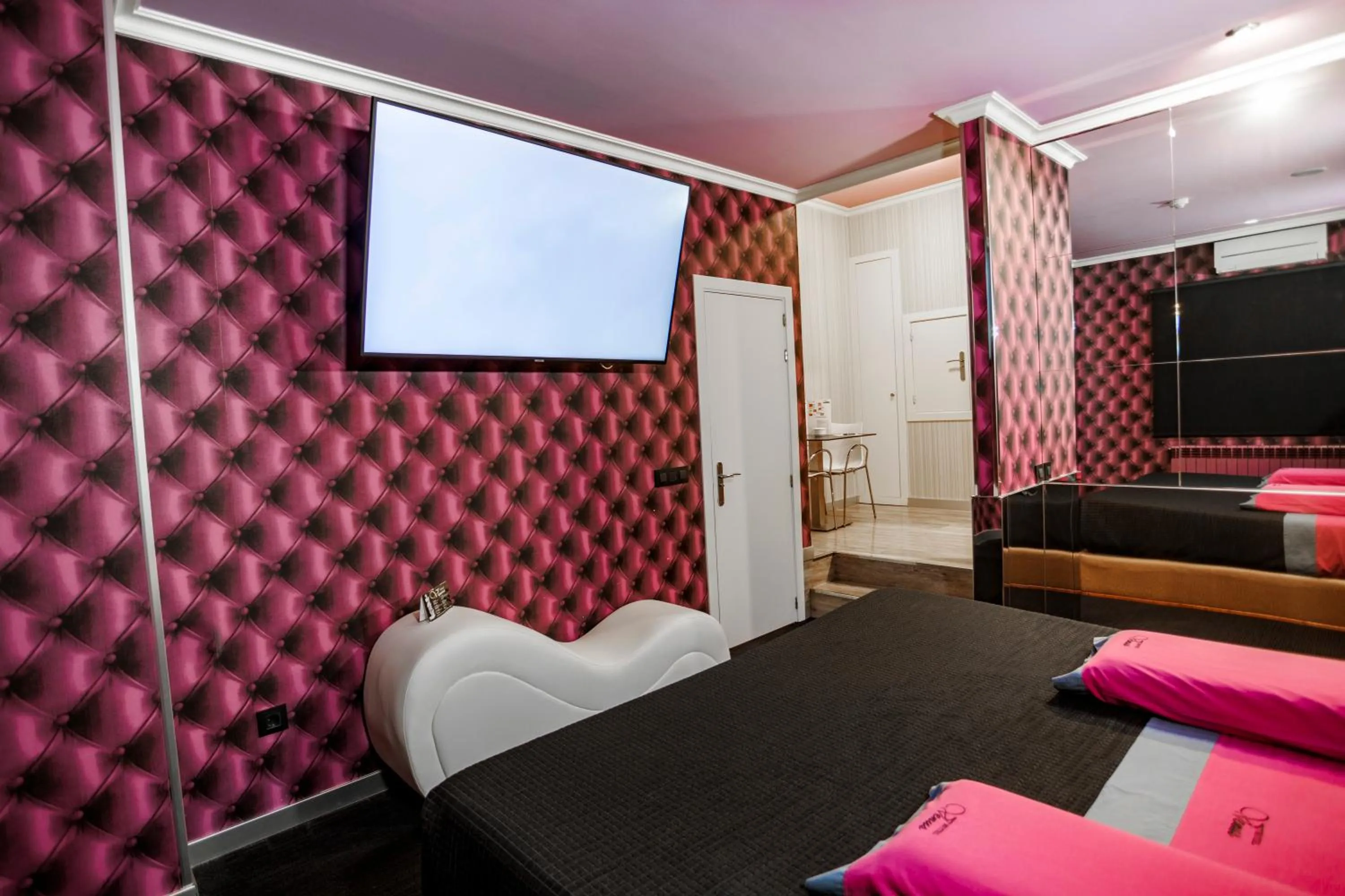 Bed in Motel Venus Santiago