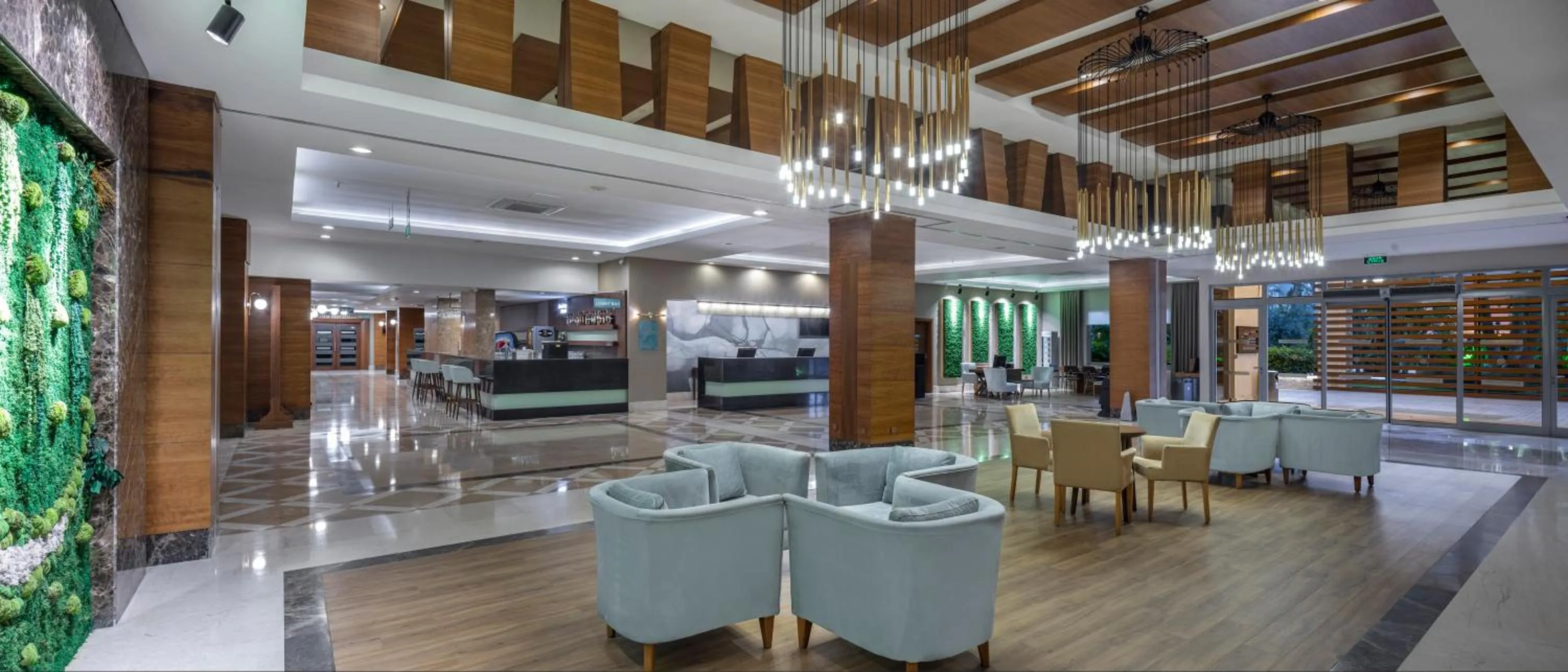 Lobby or reception in Wyndham Garden Lara