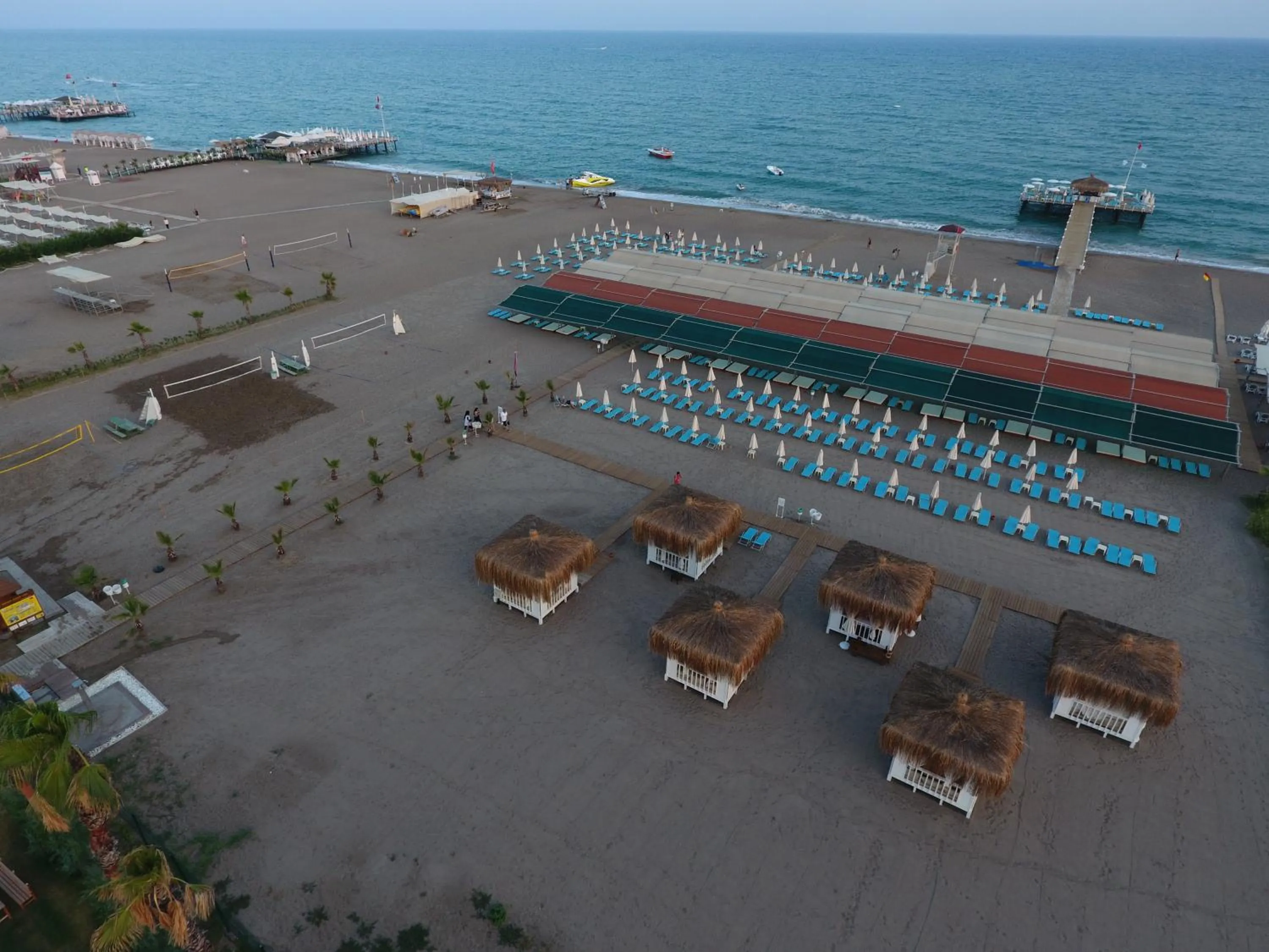 Snorkeling in Wyndham Garden Lara