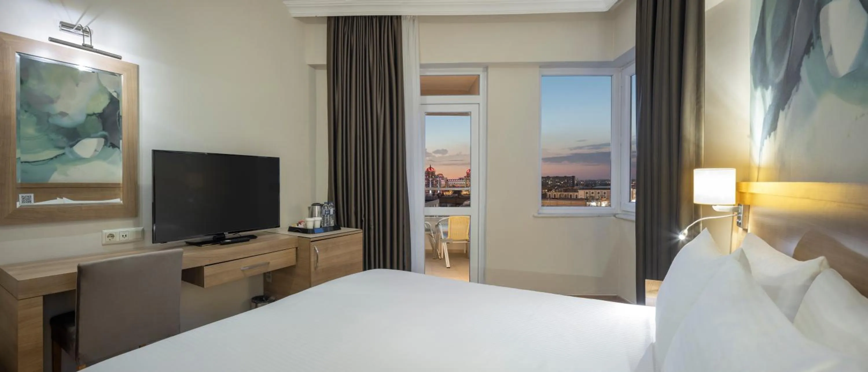 Massage, Bed in Wyndham Garden Lara